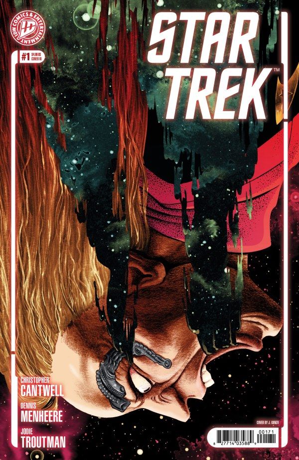 Seven of Nine screams in Star Trek #1 comic cover by IDW Entertainment