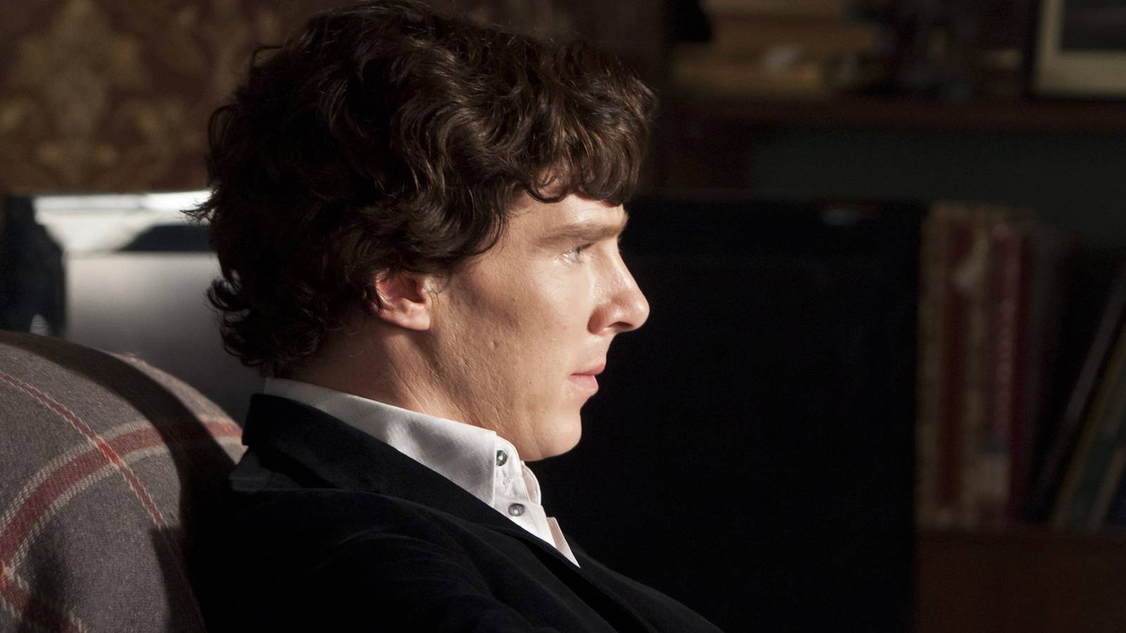 2 Years Before Sherlock’s Return, Another Detective Show Explained How He Faked His Death 2 Years Before Sherlock’s Return, Another Detective Show Explained How He Faked His Death