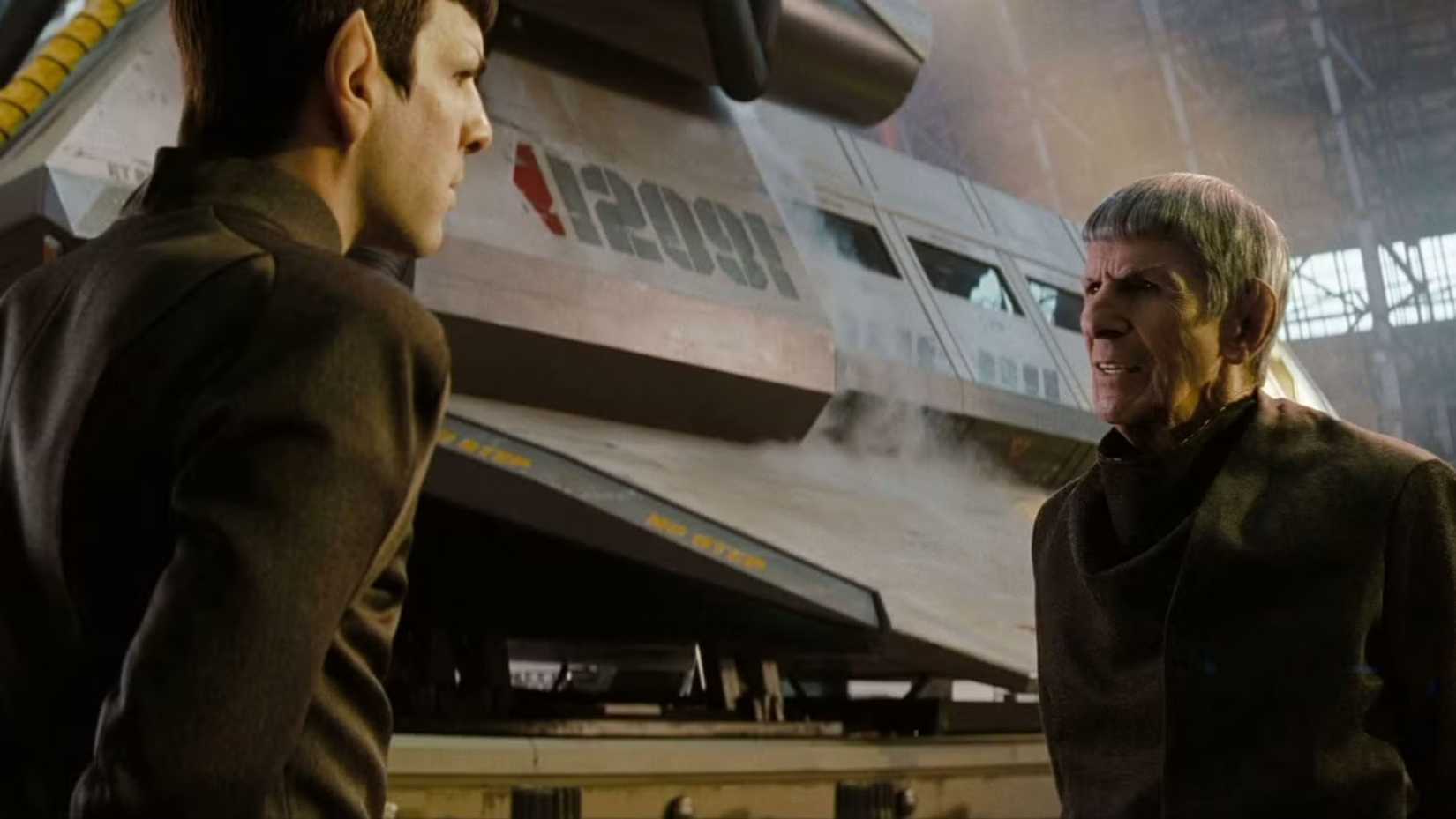 Star Trek 2009 Spock Leonard Nimoy Zachary Quinto