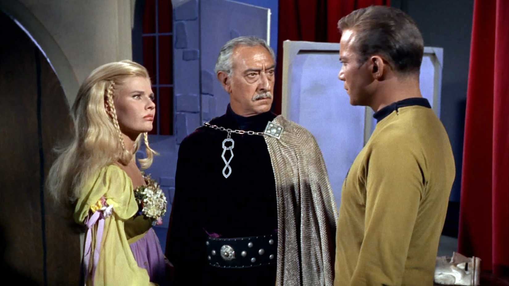 Kirk talks to Kodos and his daughter in the Star Trek episode The Conscience of the King