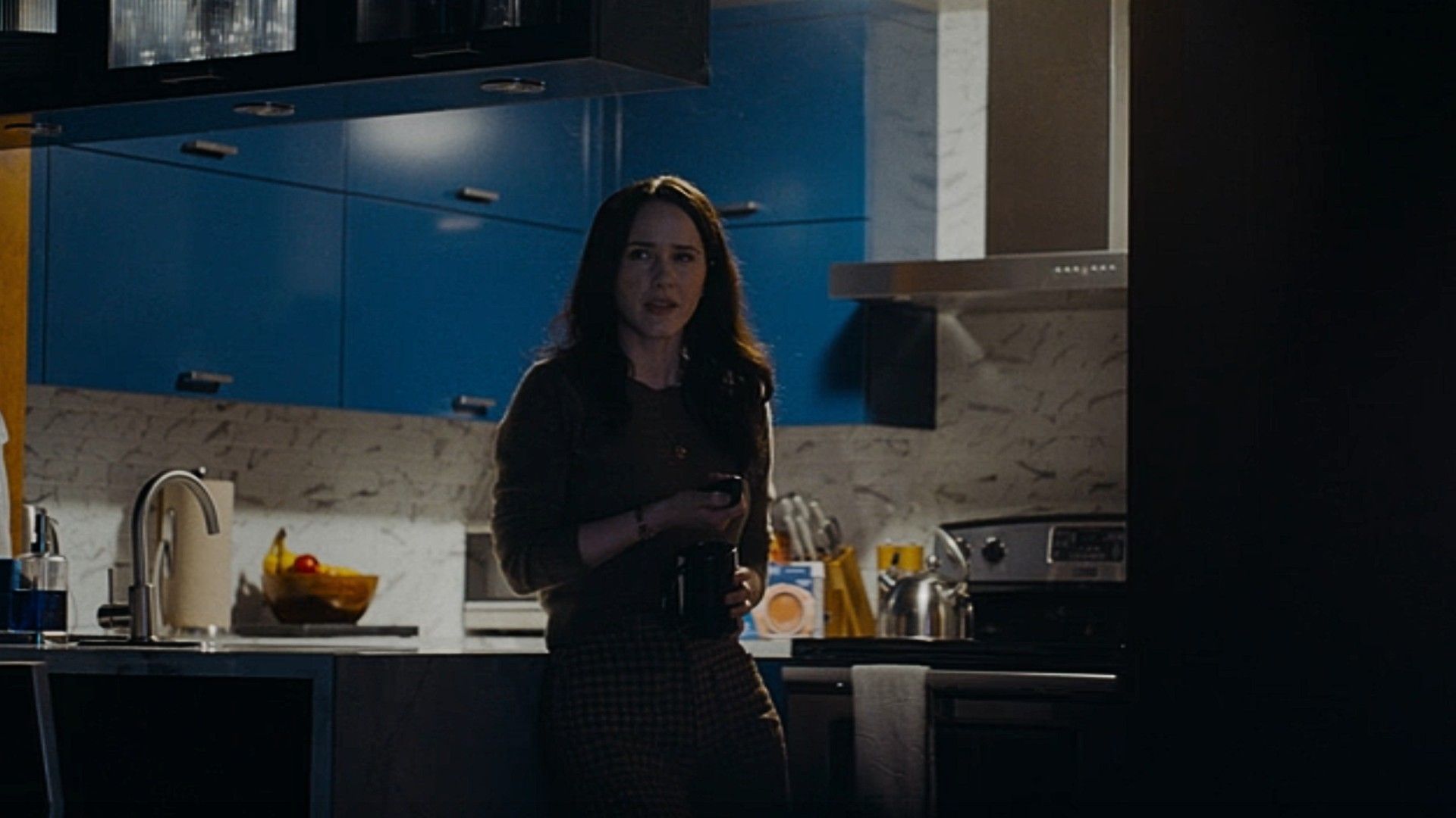 Lois Lane in Clark Kent's kitchen in Superman 2025.