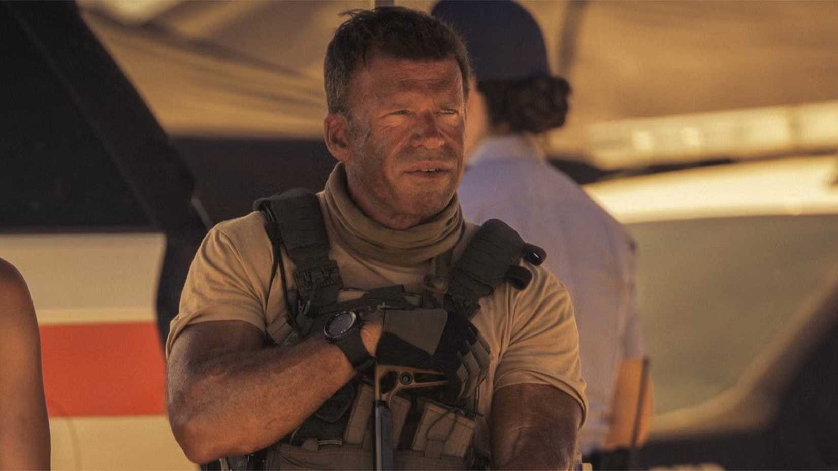 Taylor Sheridan as Cody behind the scenes of Lioness