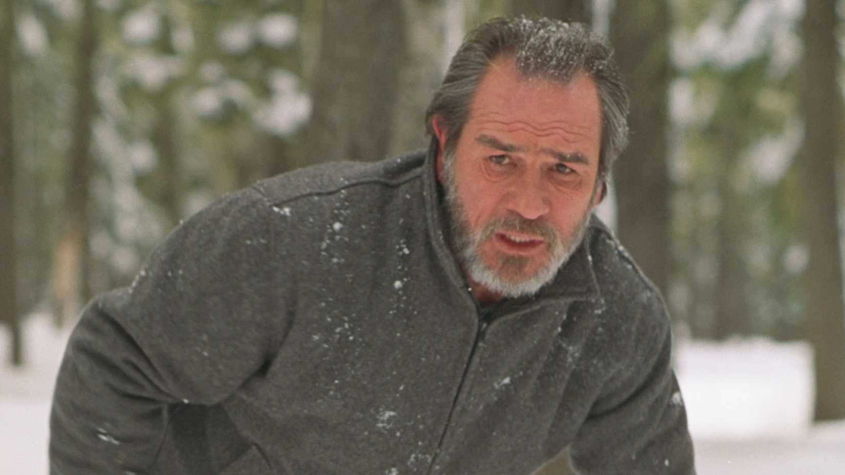 Tommy Lee Jones in the snow as Bonham in The Hunted