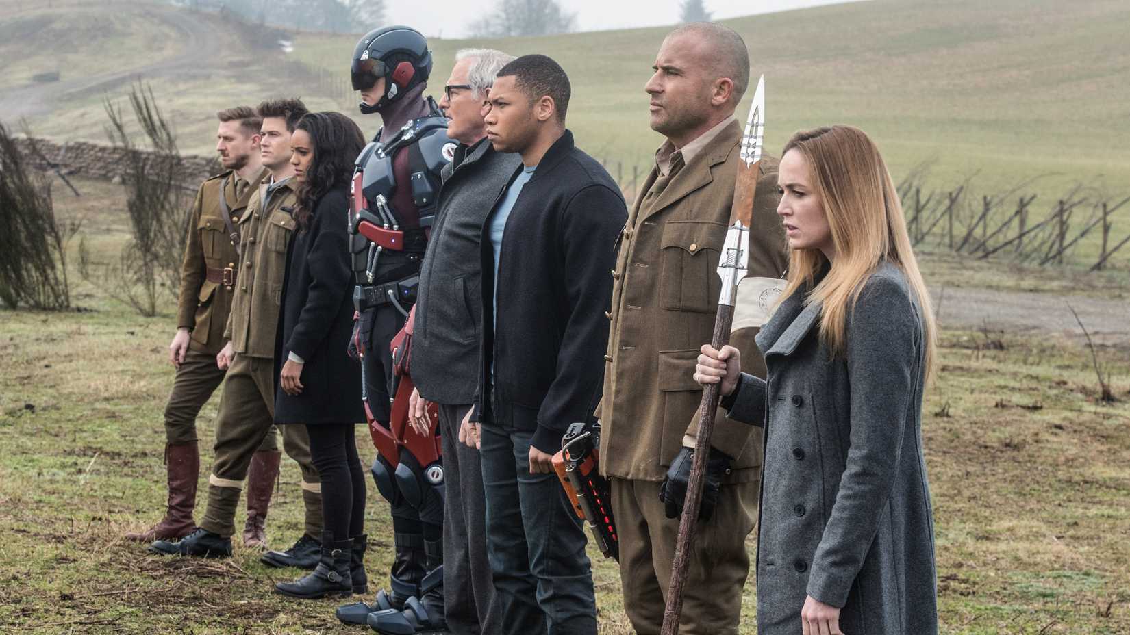 The Legends stand in a row together in Legends of Tomorrow season 2, episode 17, "Aruba"