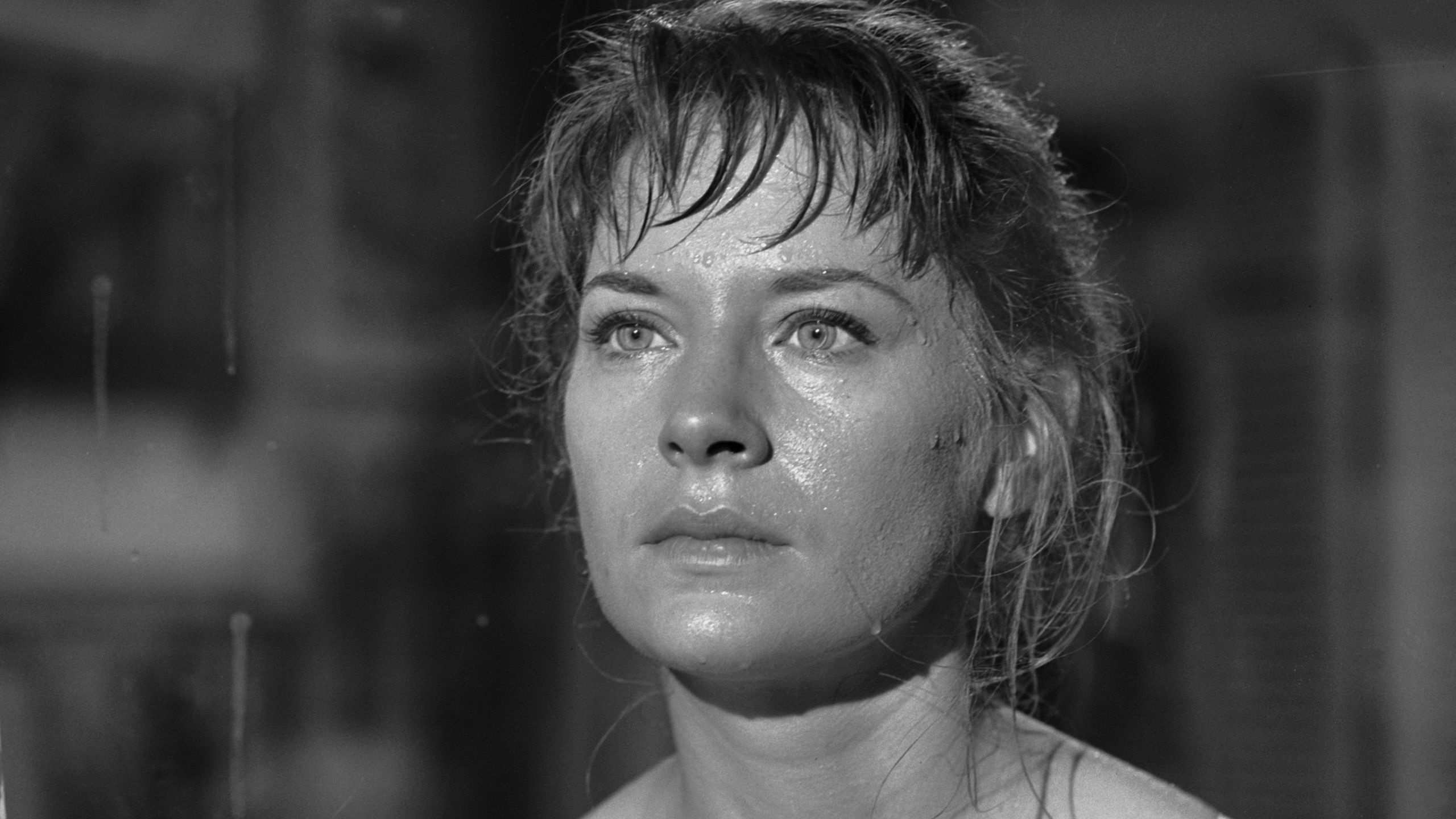 8 Near-Perfect Episodes Of CBS's Twilight Zone That Predicted The Present image