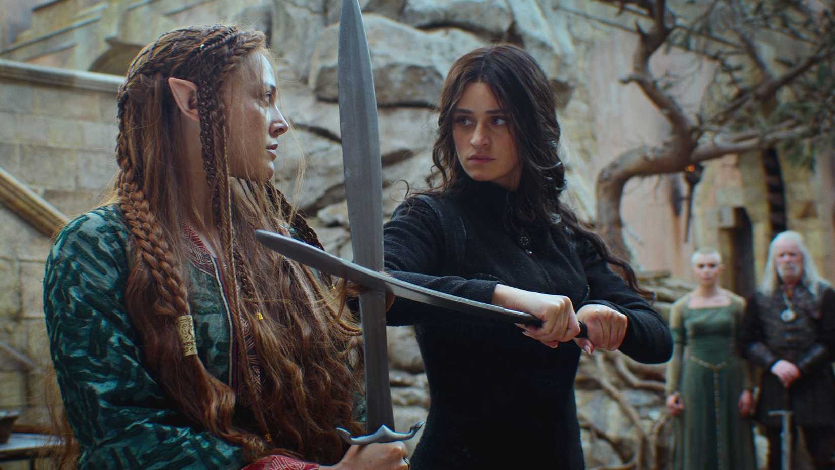 Yennefer fighting Francesca in The Witcher season 4