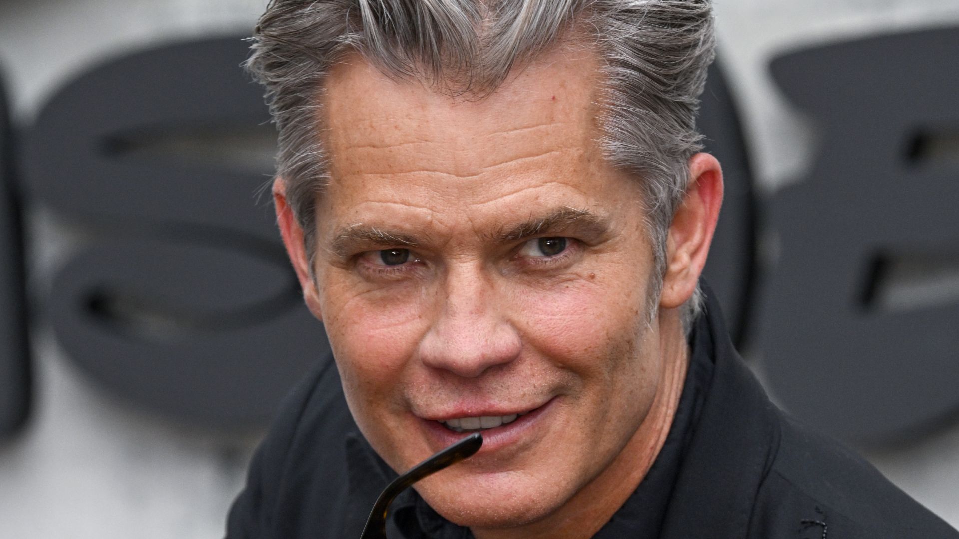 Timothy Olyphant’s 101-Minute Sci-Fi Horror Movie ls Killing It On Streaming Charts