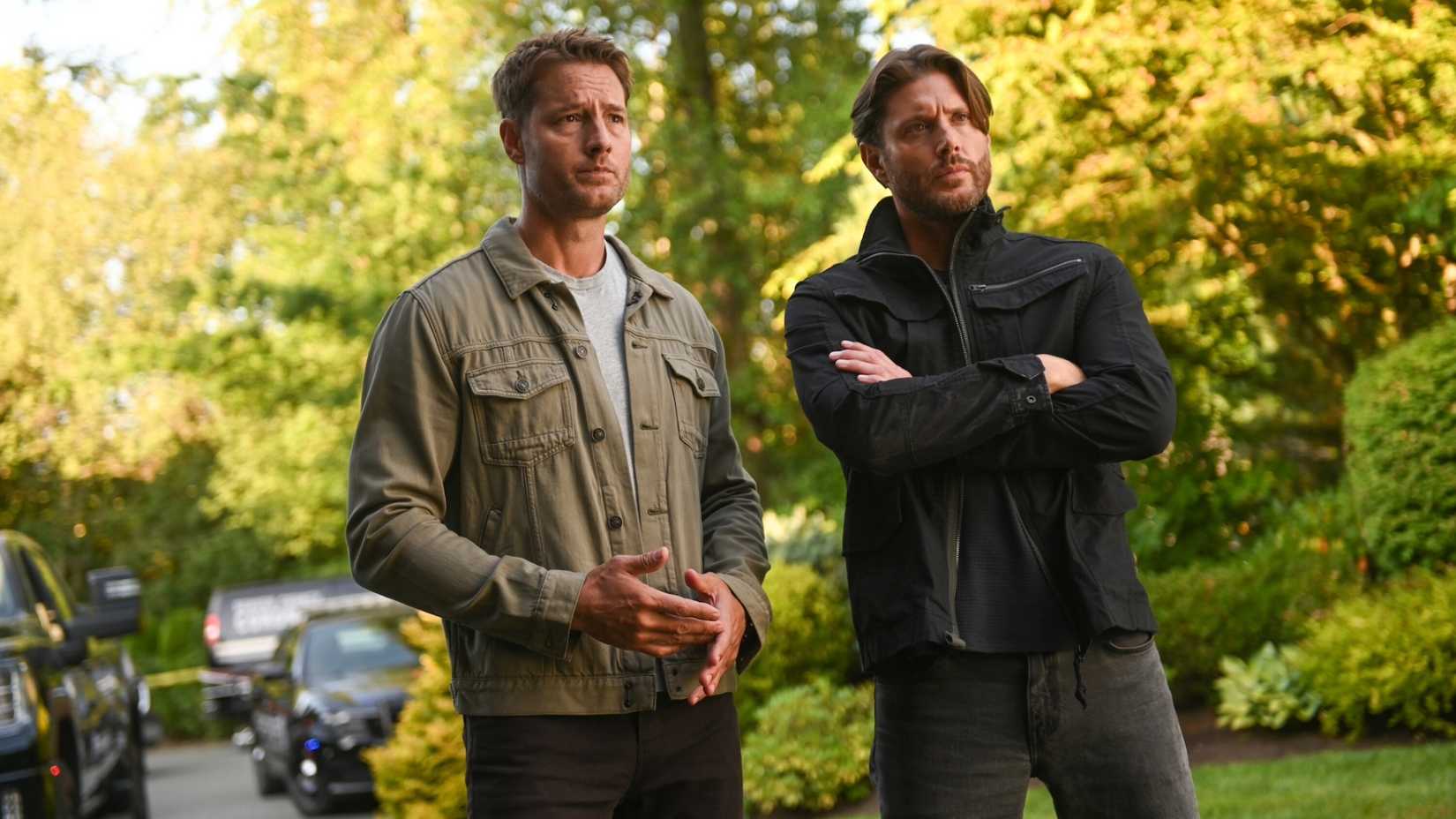 Colter (Justin Hartley) and Russell (Jensen Ackles) standing next to one another in Tracker