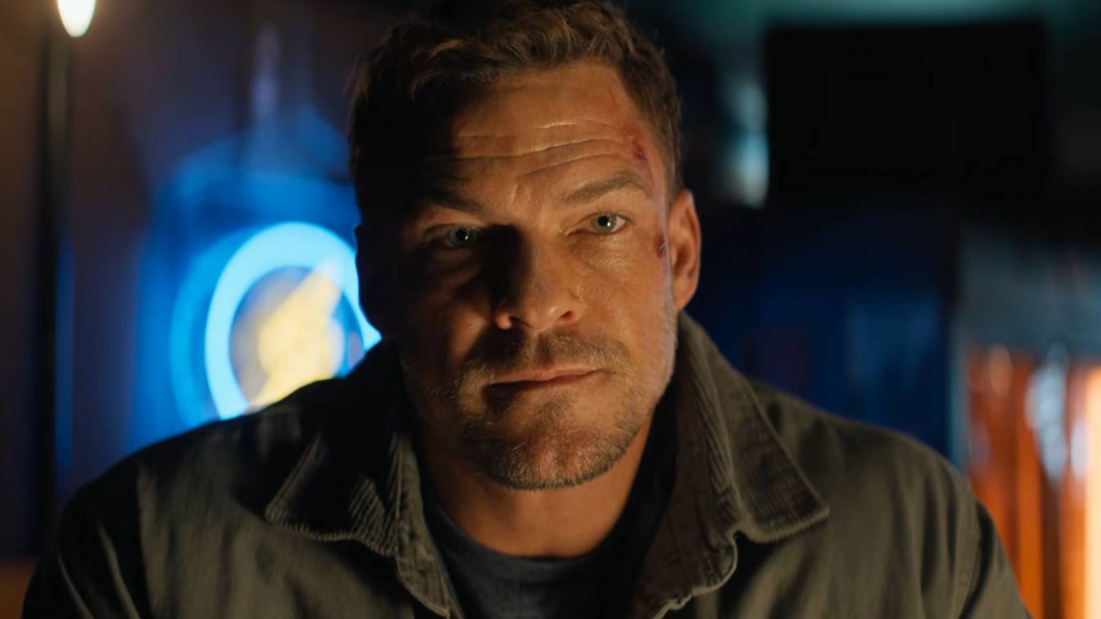 Why Reacher Doesn't Drink The Scotch In Season 4, Episode 4