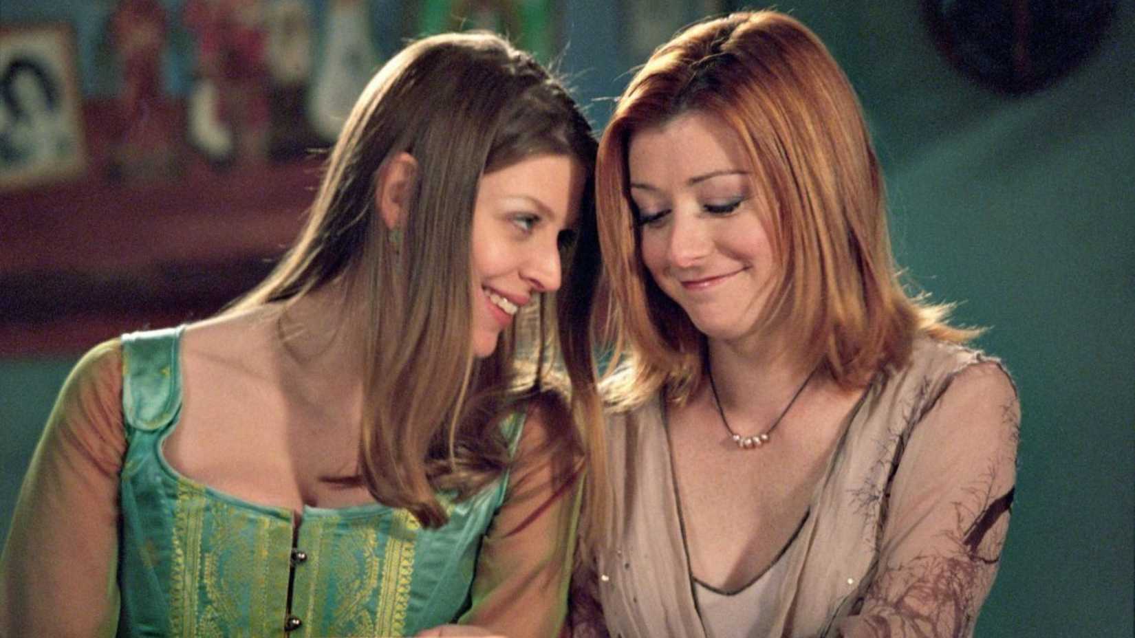 Buffy and Tara in Buffy the Vampire Slayer season 6, episode 7