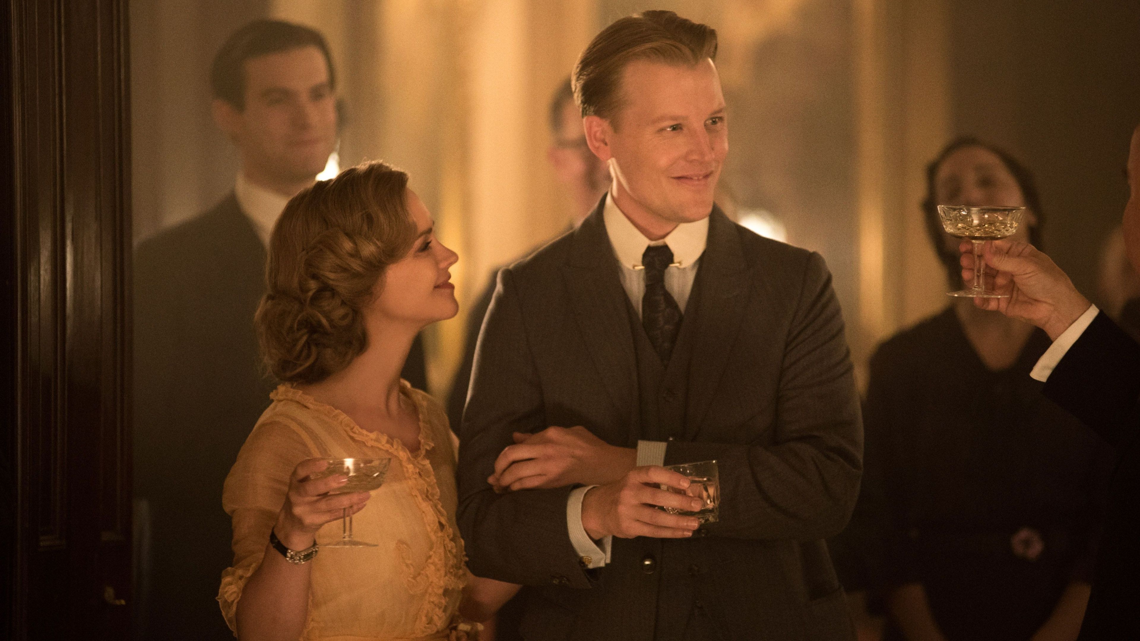 Prime Video's 10-Part Period Drama About Zelda & F. Scott Fitzgerald Deserved Another Season image