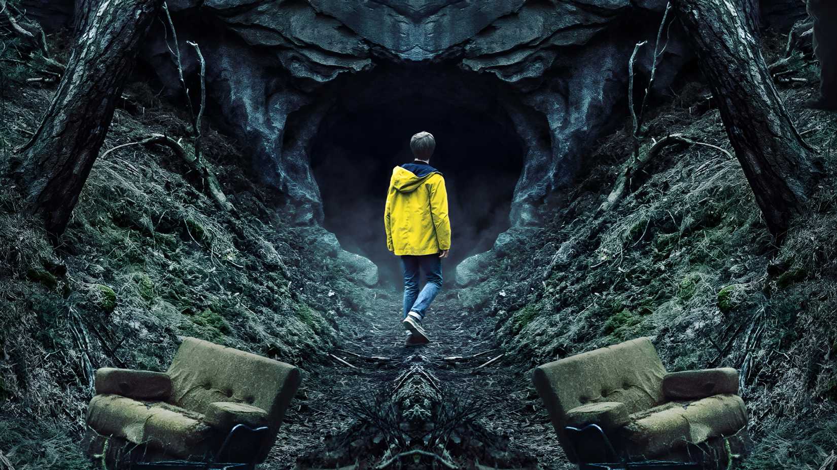 Louis Hofmann‘s Jonas entering the cave in Netflix’s Dark
