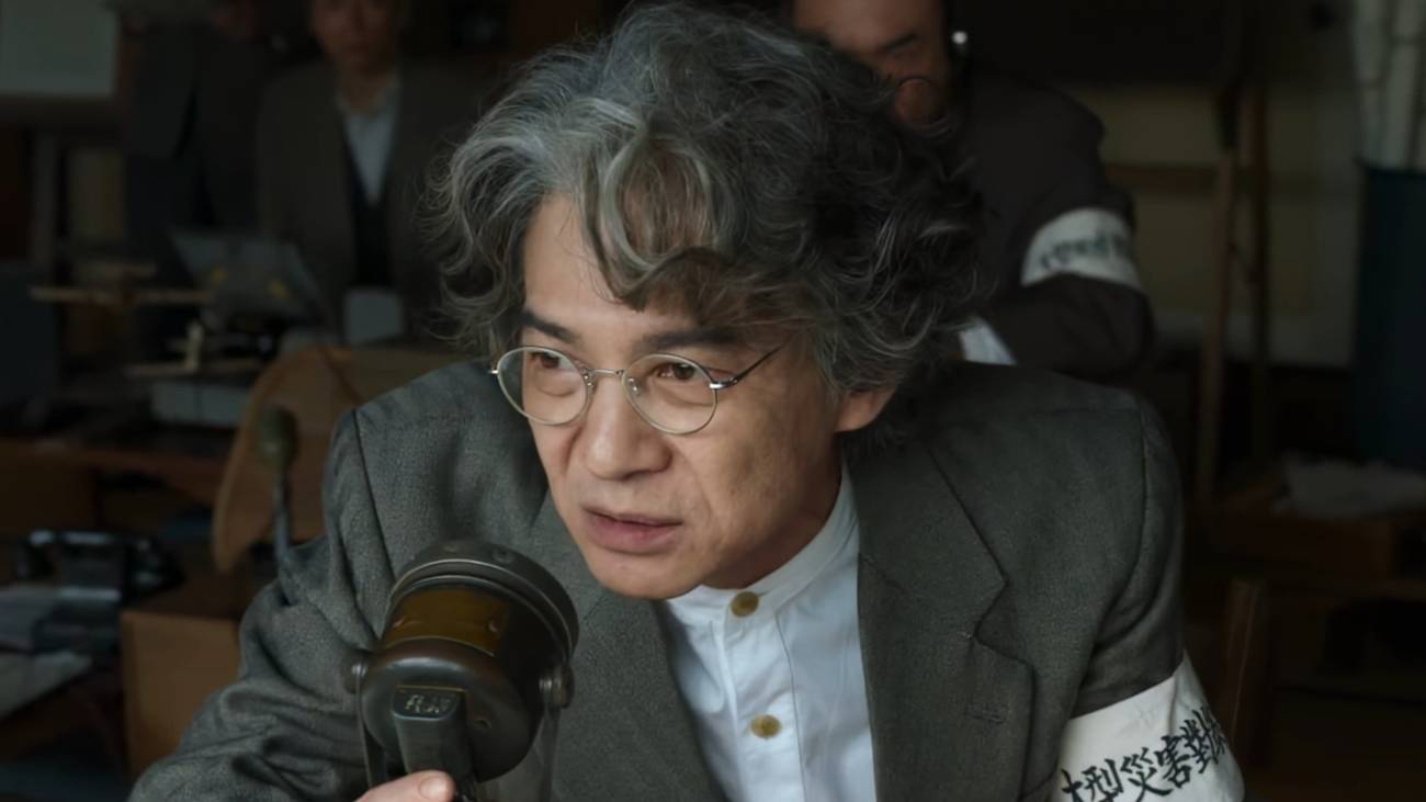 Cientista japonês dando ordens em Godzilla Minus Zero