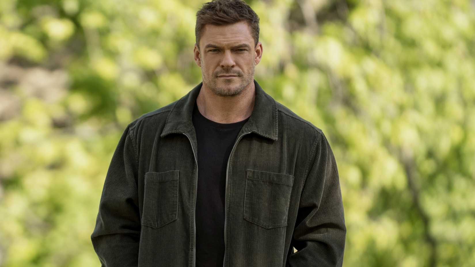 Alan Ritchson as Jack Reacher in Neagley.