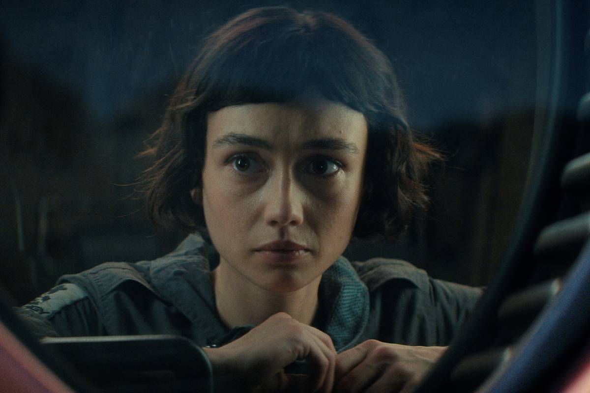 Sydney Chandler as Wendy in Alien Earth Mother theory analysis