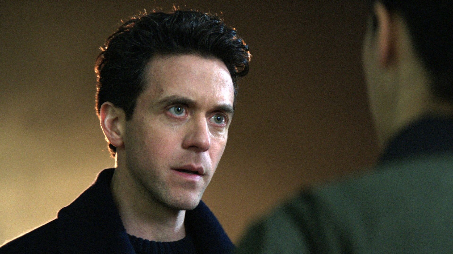 Why Daniel Is So Different In Silo Season 3's Finale Clarified By Star image
