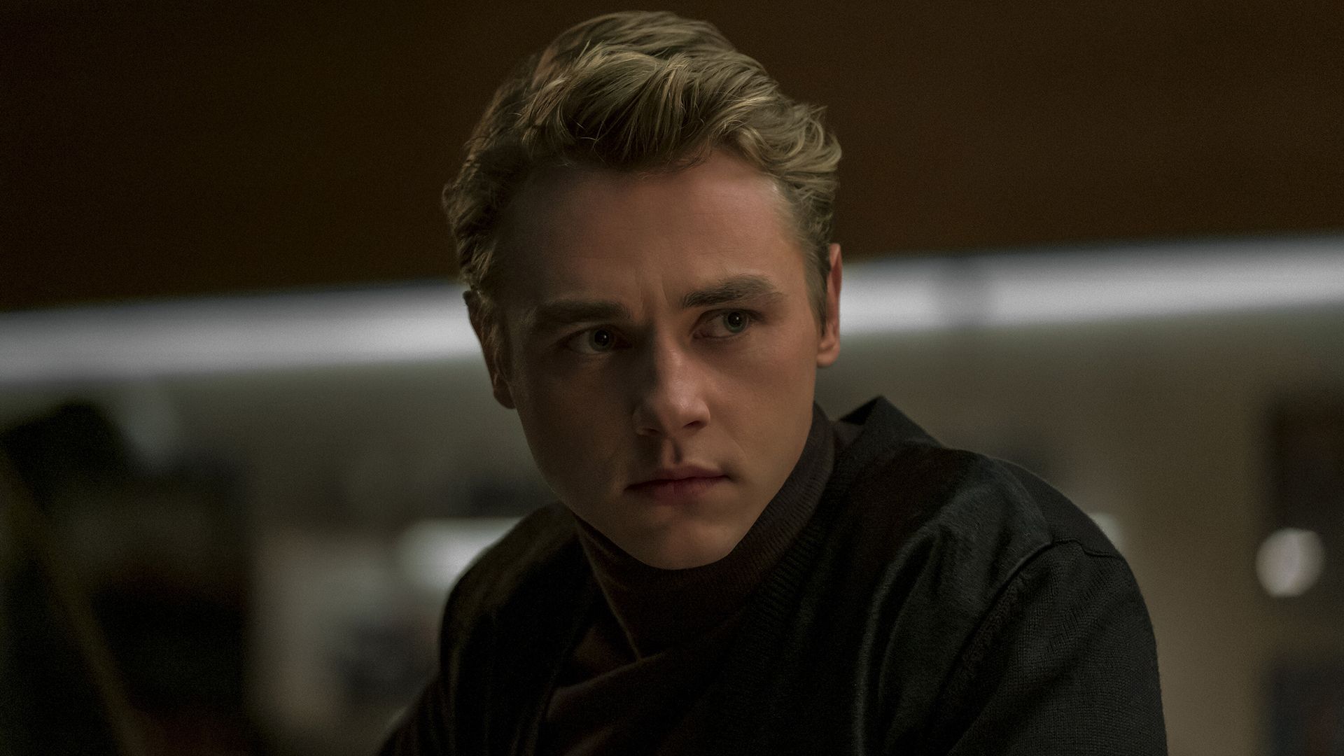 Ben Hardy in The Voyeurs