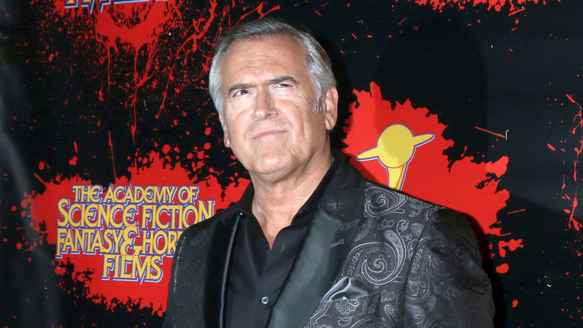 Evil Dead's Bruce Campbell Confirms 5-Year Prognosis After Cancer Diagnosis Early This Year image