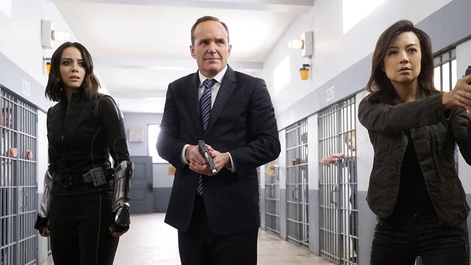 Agents Of SHIELD Star Hopes For Marvel Return Despite Still Being Angry With Universe Retcon