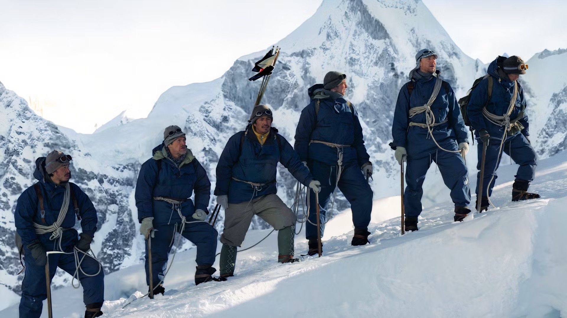 Apple TV & Tom Hiddleston's New Death-Defying Thriller Officially Debuts To All-Time Rotten Tomatoes Record image