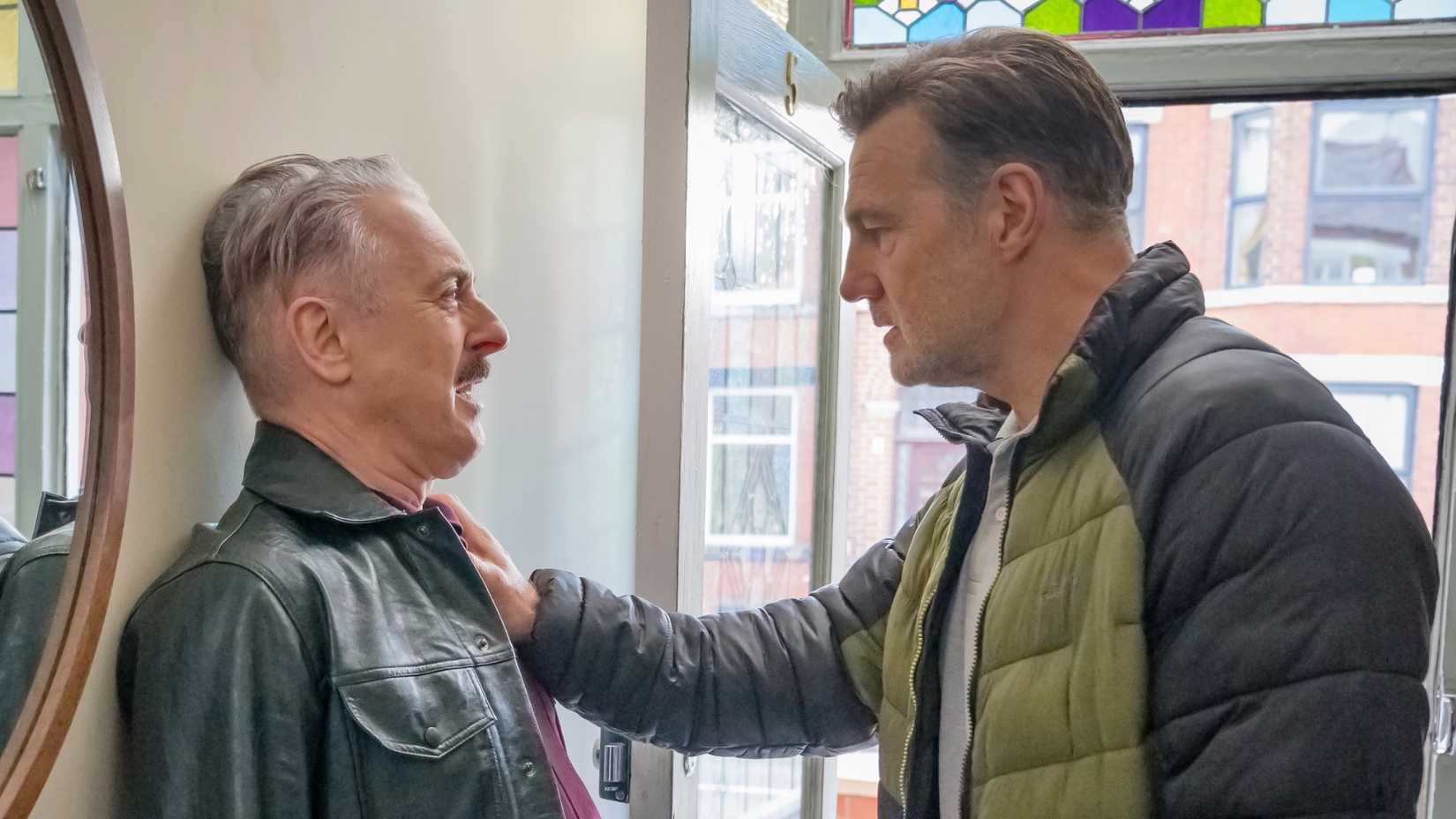 Clive Goss (David Morrissey) threatening Leo Struthers (Alan Cumming) in Tip Toe