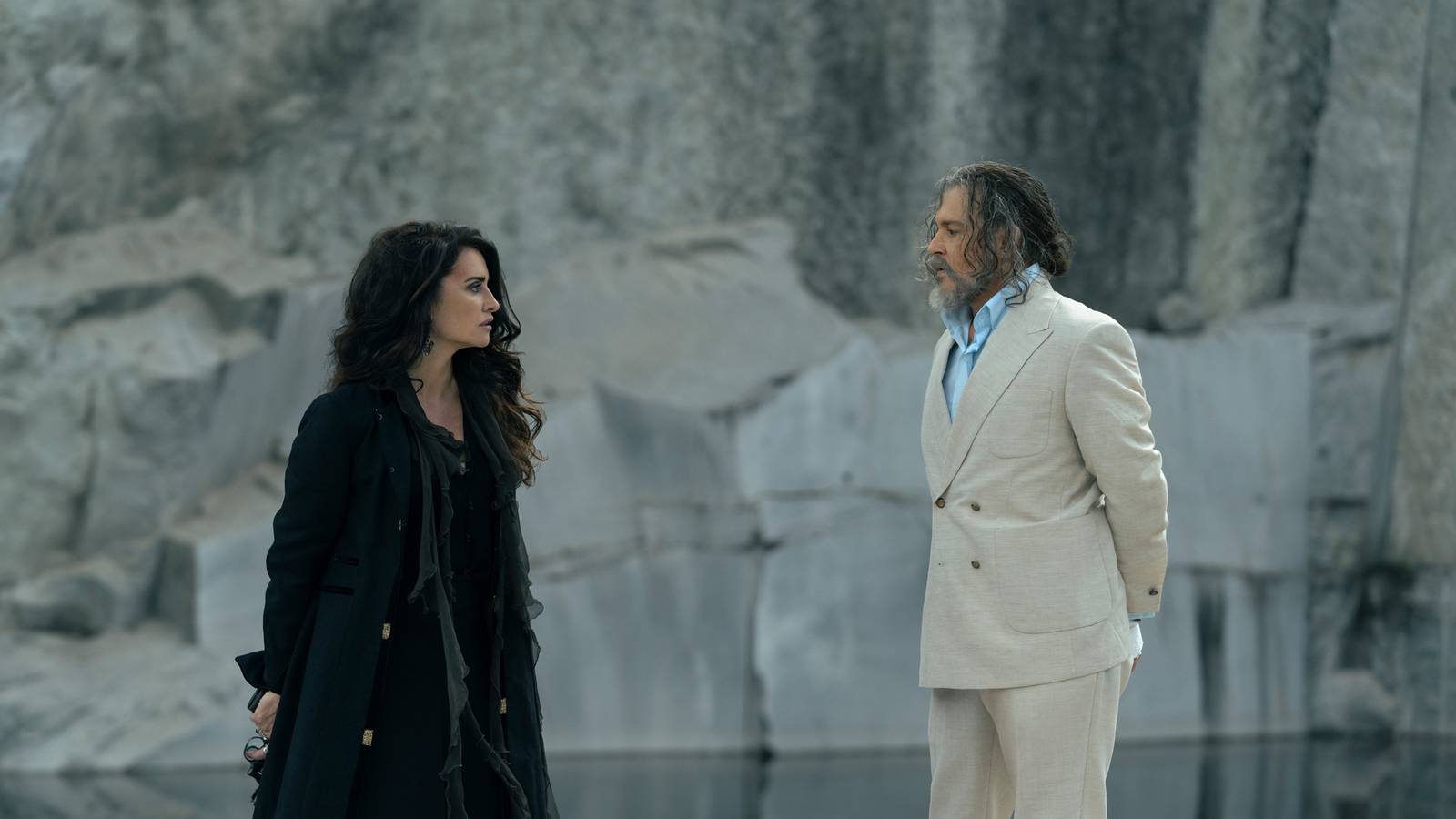 DAY DRINKER Johnny Depp and Penelope Cruz SCREENRANT Reveal