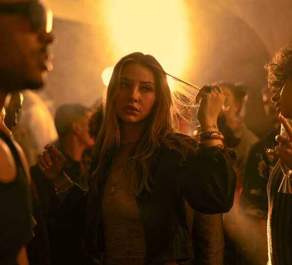 DAY DRINKER Madelyn Cline ScreenRant Exclusive