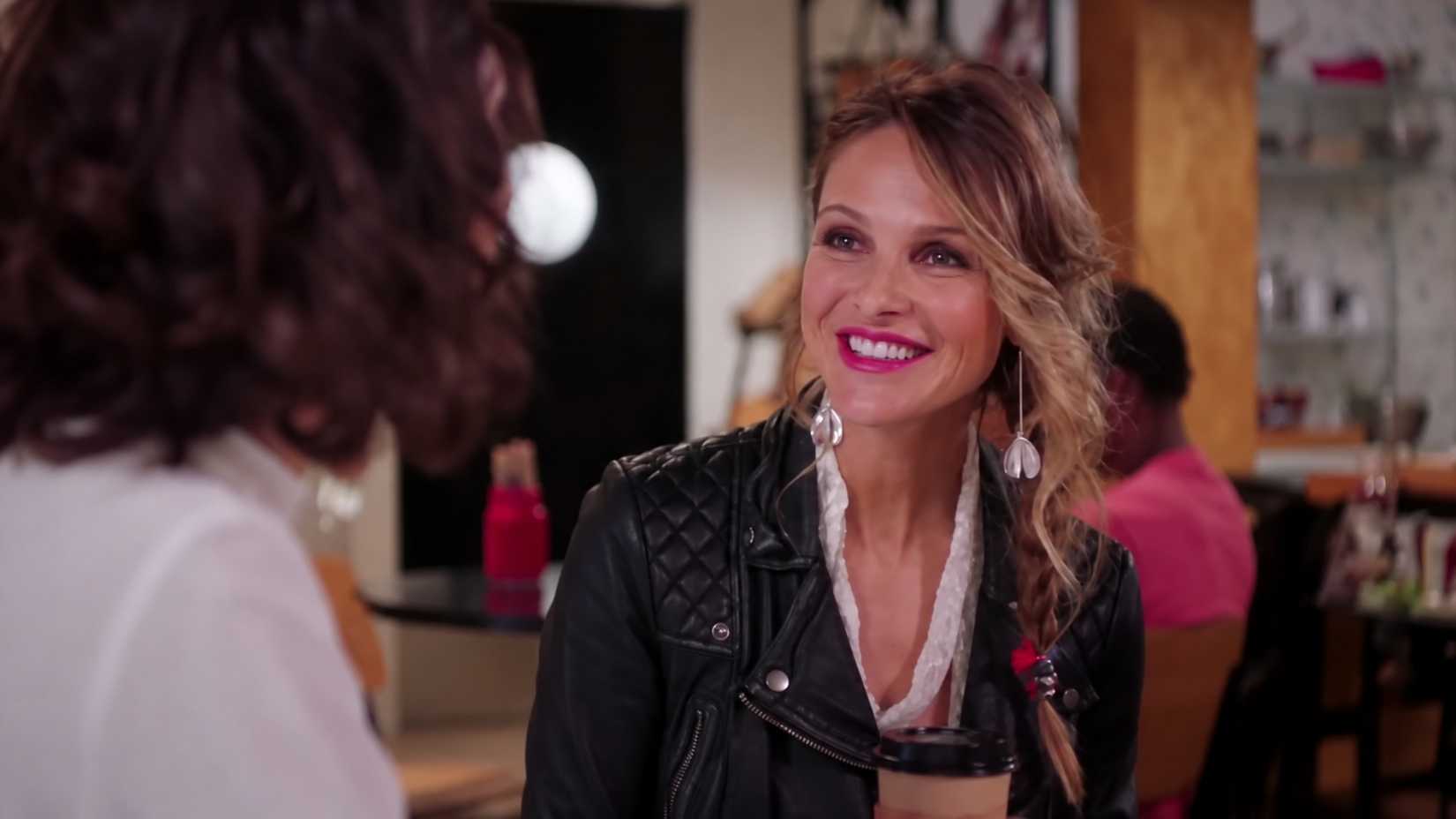 Beau Garrett in  Girlfriends Guide to Divorce