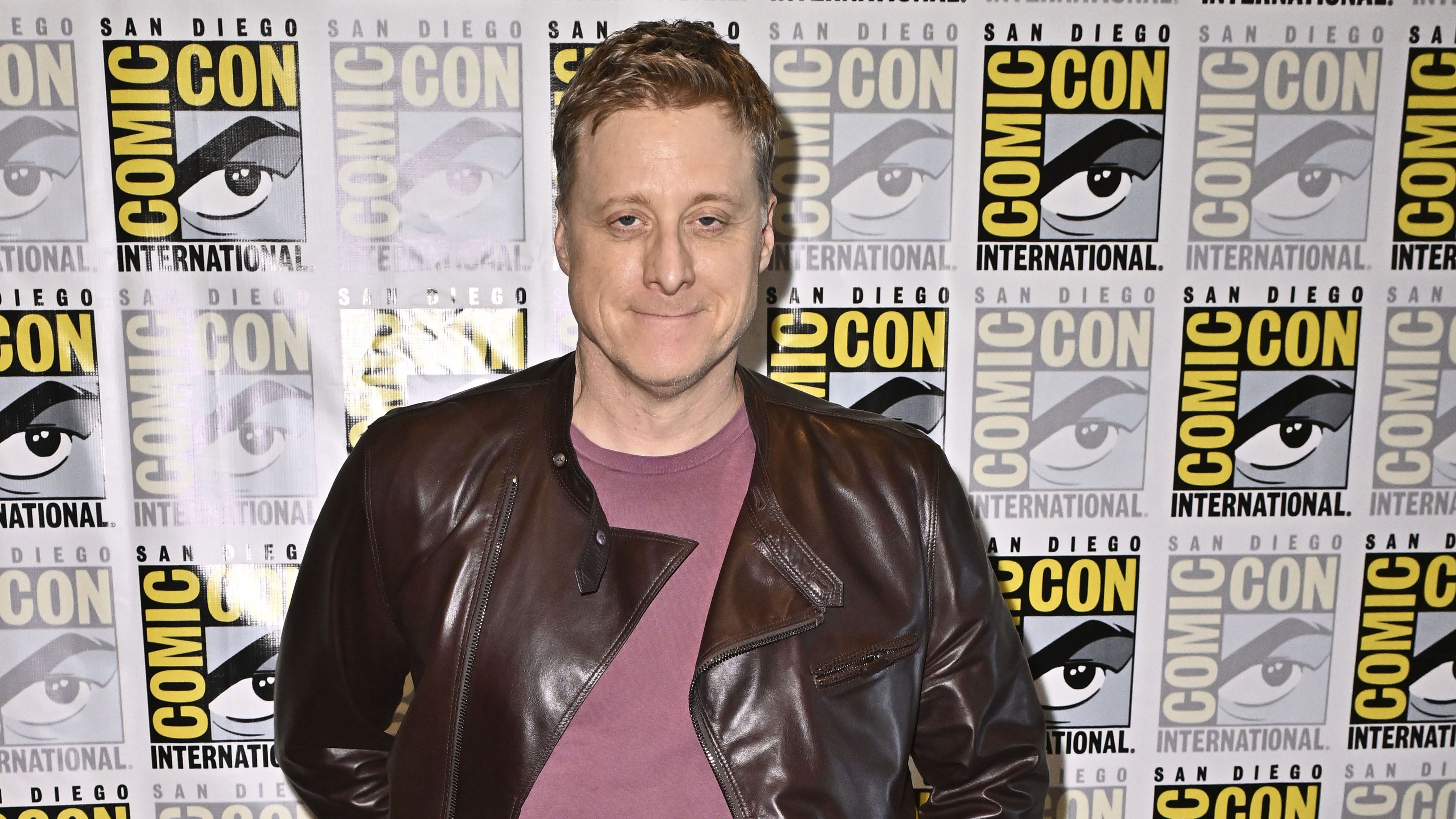 All 4 Seasons Of Alan Tudyk's Near-Perfect Sci-Fi Series Are Coming To Peacock At The Ideal Time
