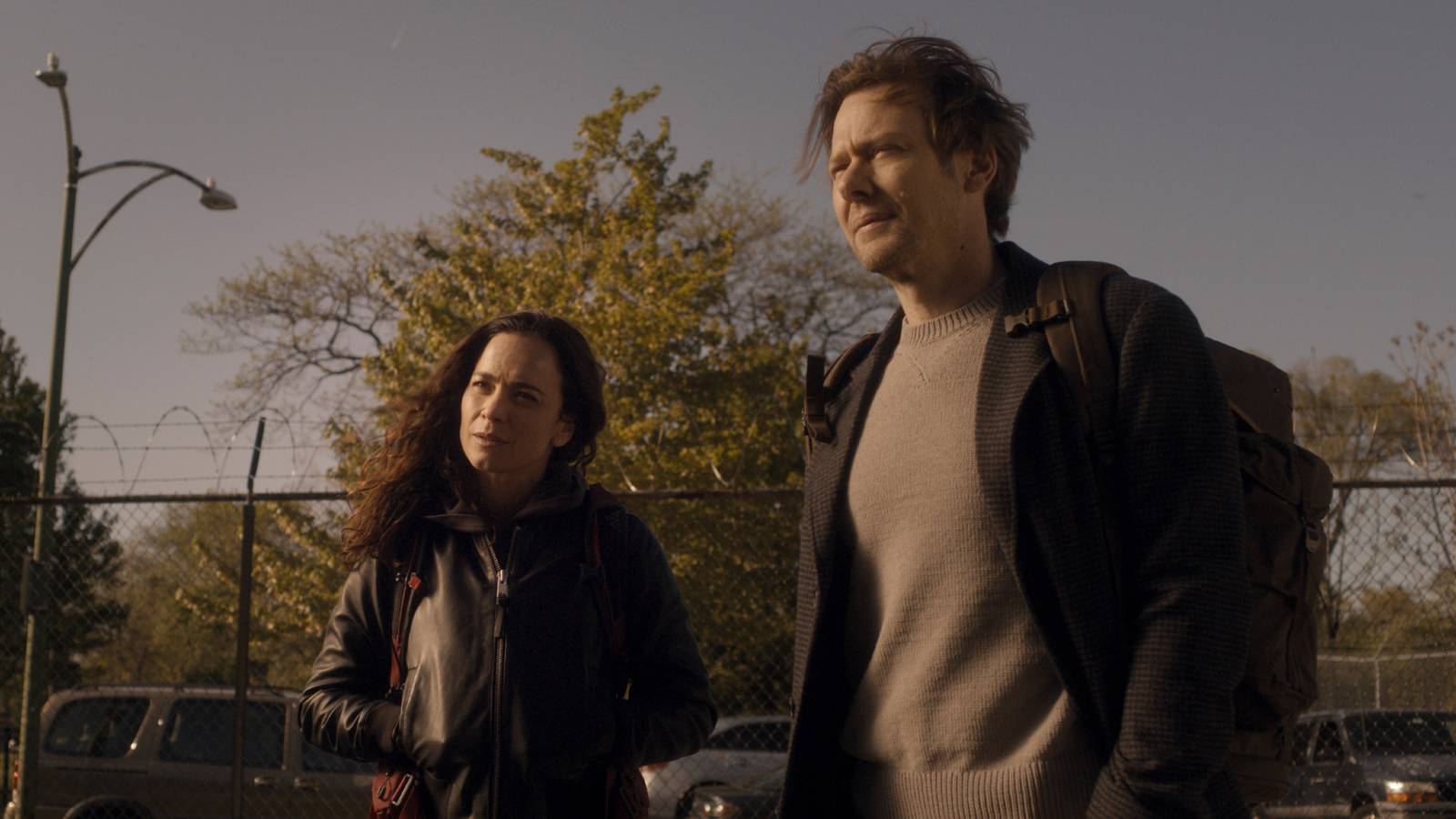 Why Ryan & Amanda’s World Changes In Dark Matter Season 2, Explained