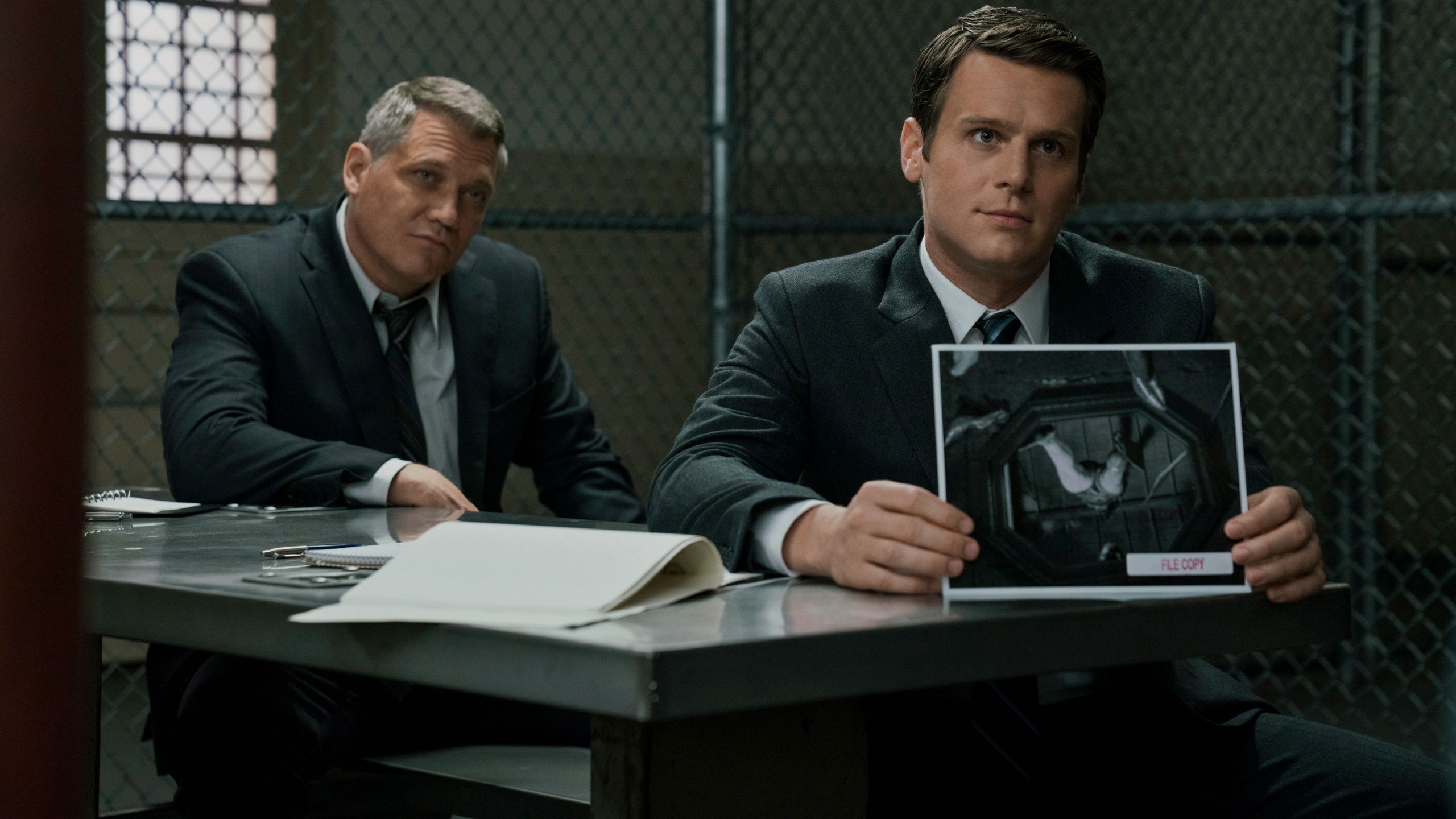 Forget Mindhunter, Netflix's New Crime Thriller Series Is Officially A Streaming Sensation