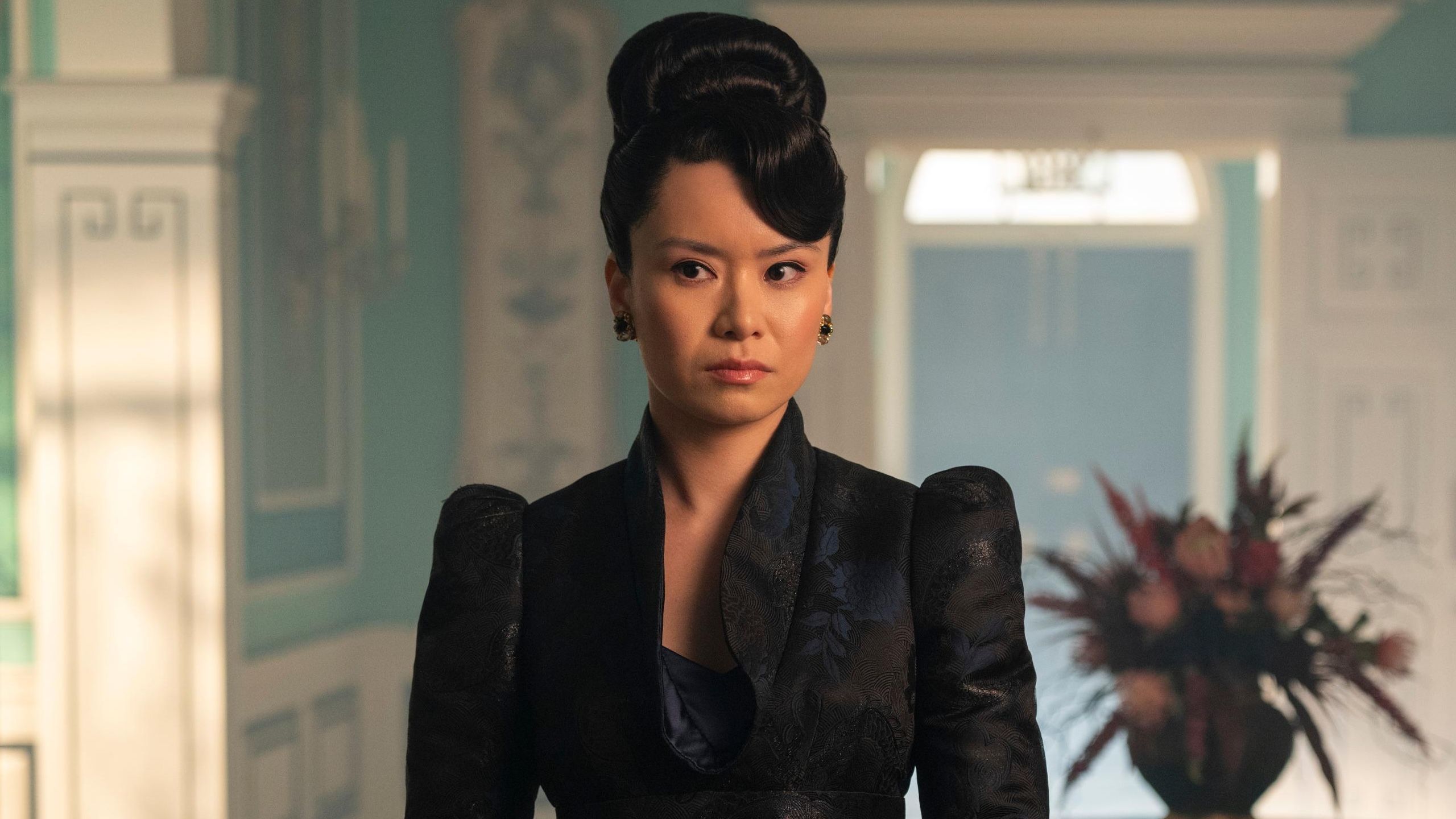 Netflix's Smash Hit Period Drama Is So Good, It's Already Been Renewed For 2 More Seasons
