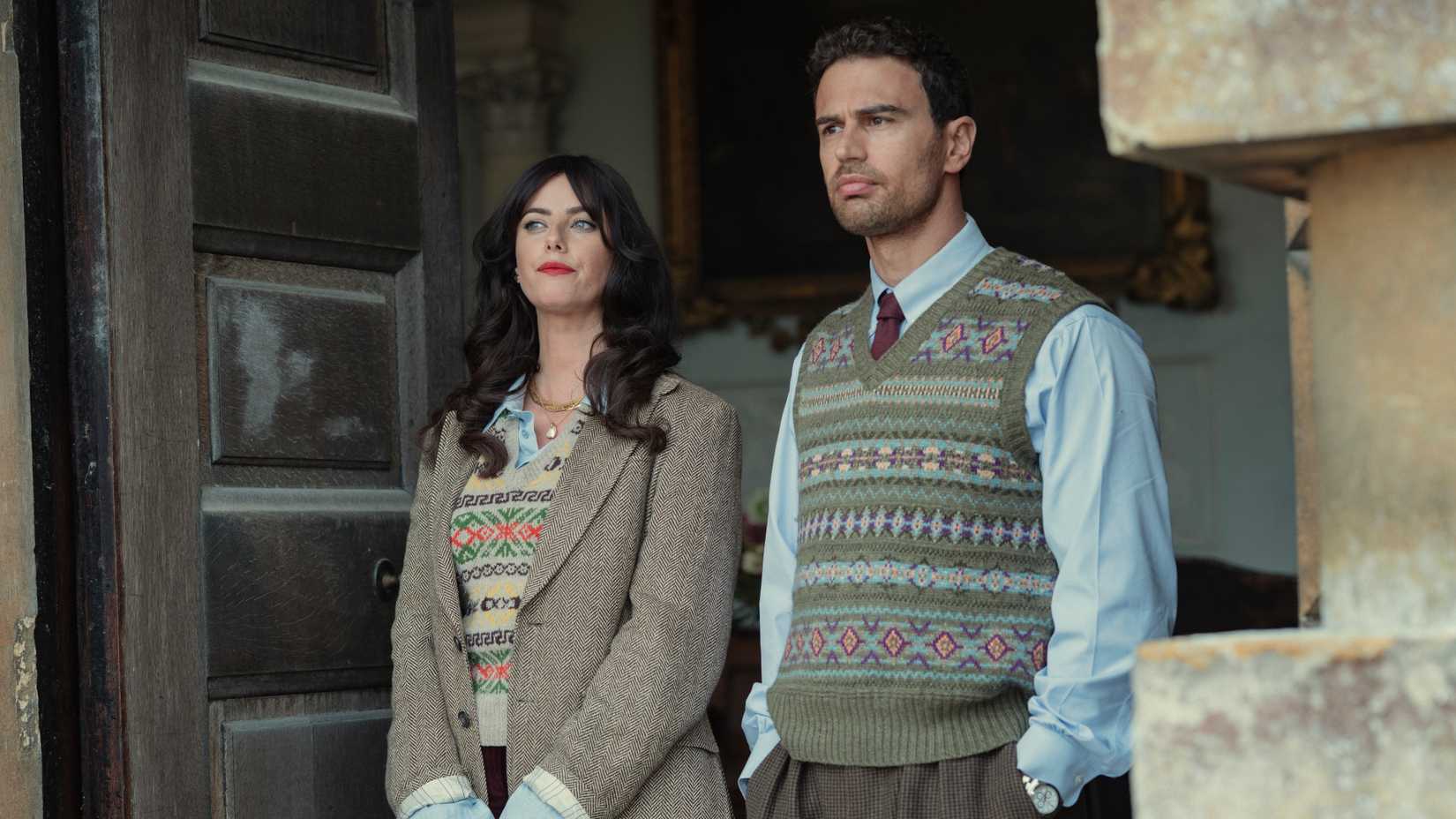 Kaya Scodelario and Theo James in The Gentlemen season 2, episode 1 on Netflix