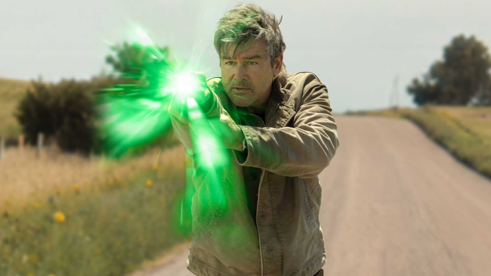 Kyle Chandler as Hal Jordan in Lanterns-1