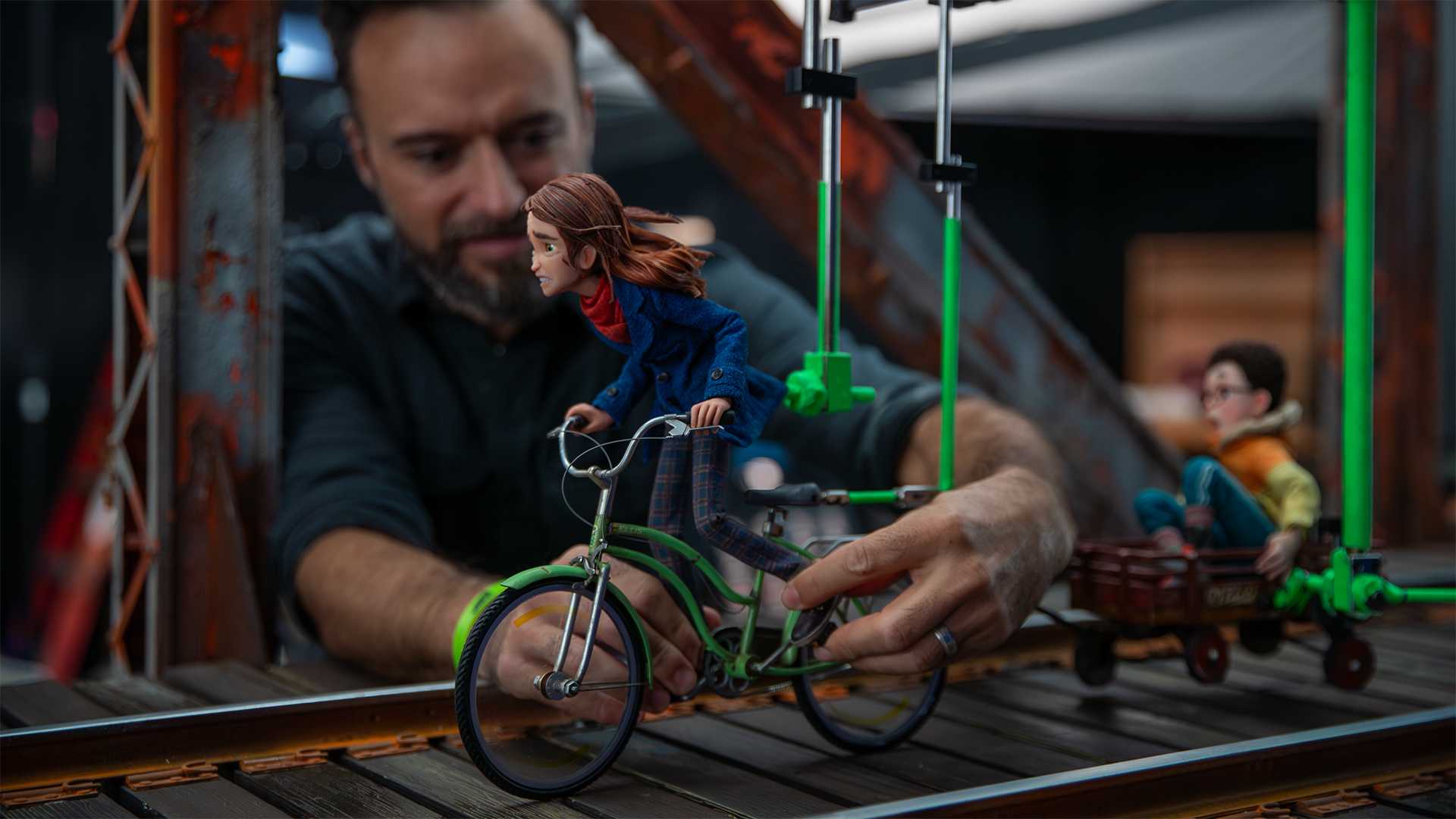 Laika Studios featuring Train Tracks BTS of Prue and Curtis in Wildwood