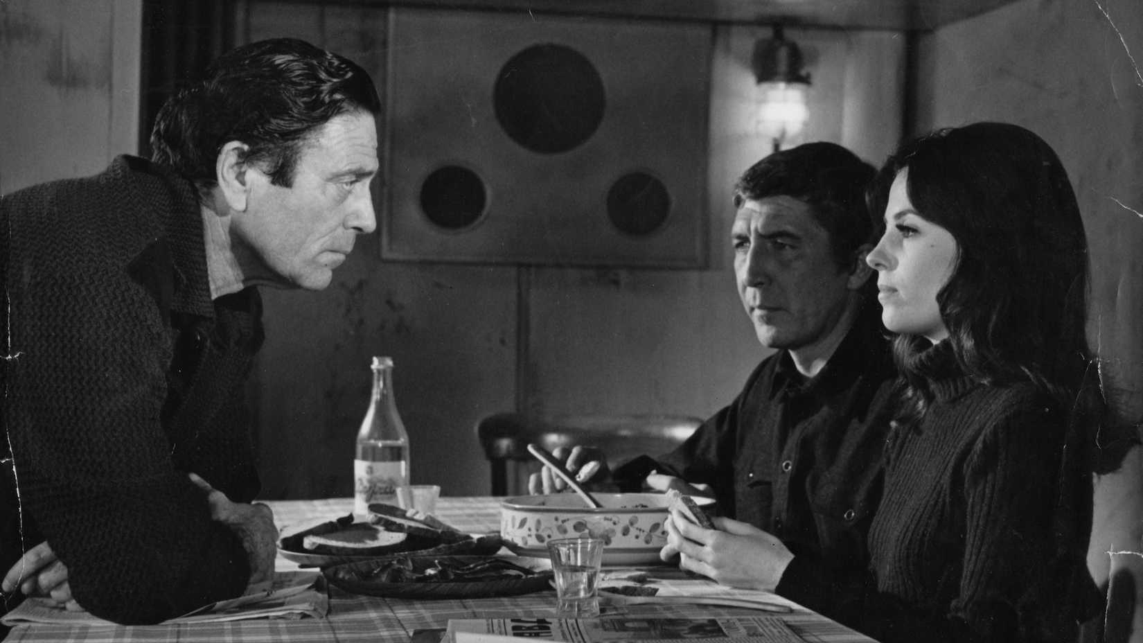 Patrick O'Neal, Raf Vallone, and Barbara Perkins in The Kremlin Letter