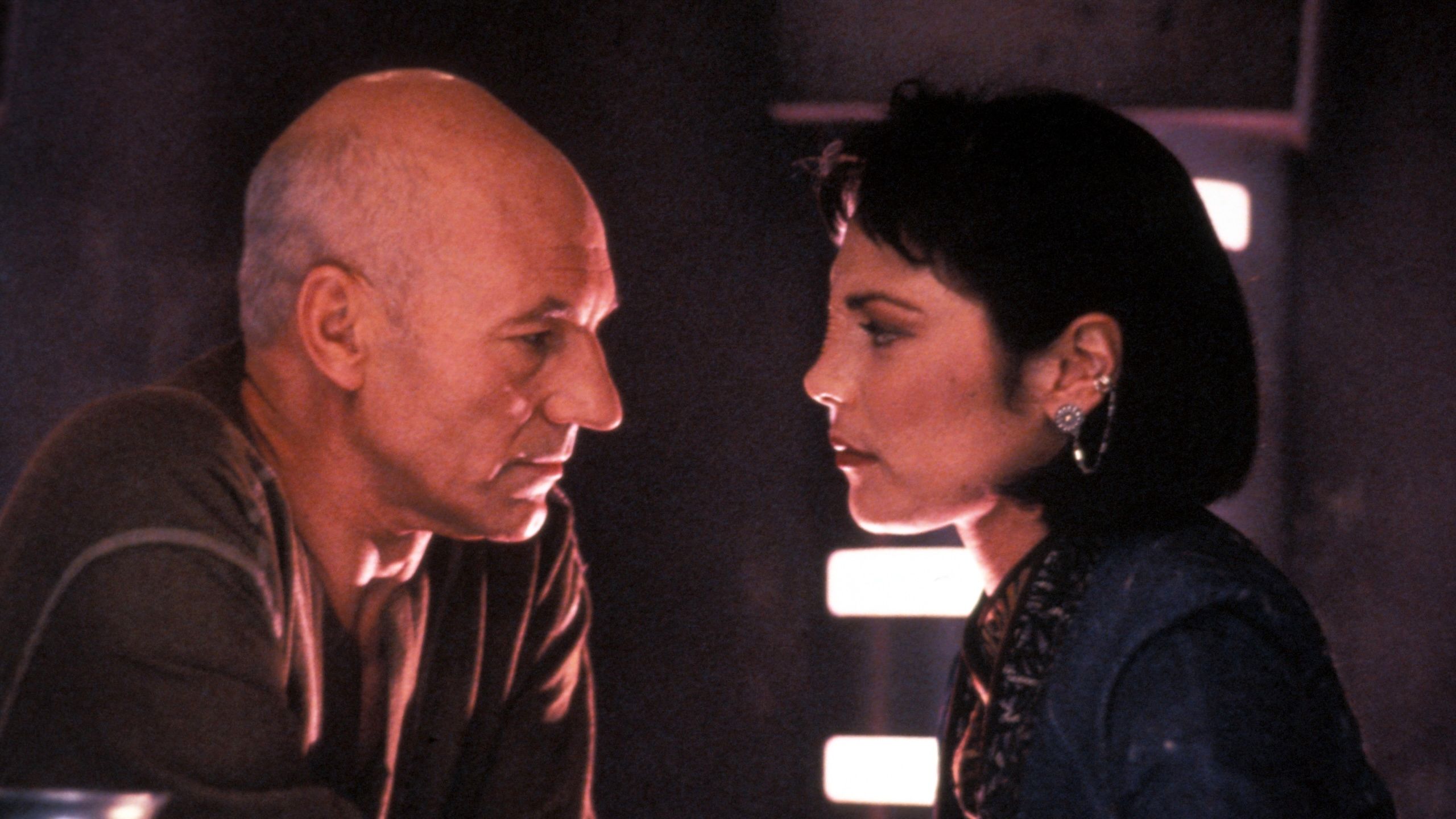 Patrick Stewart and Michelle Forbes in Star Trek The Next Generation