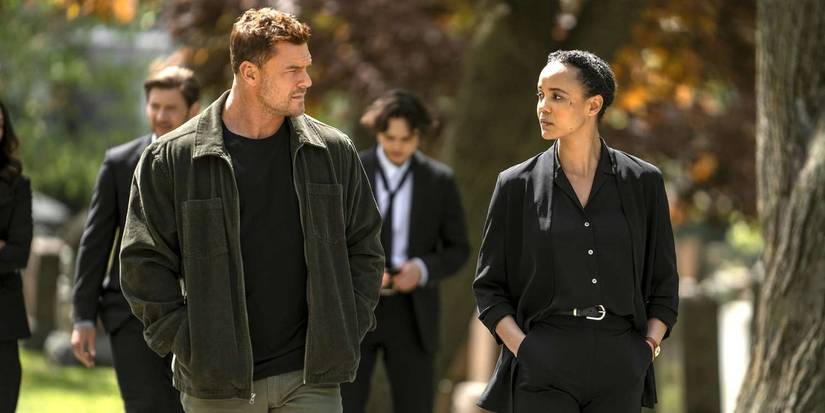 Reacher and Neagley walking together in Neagley