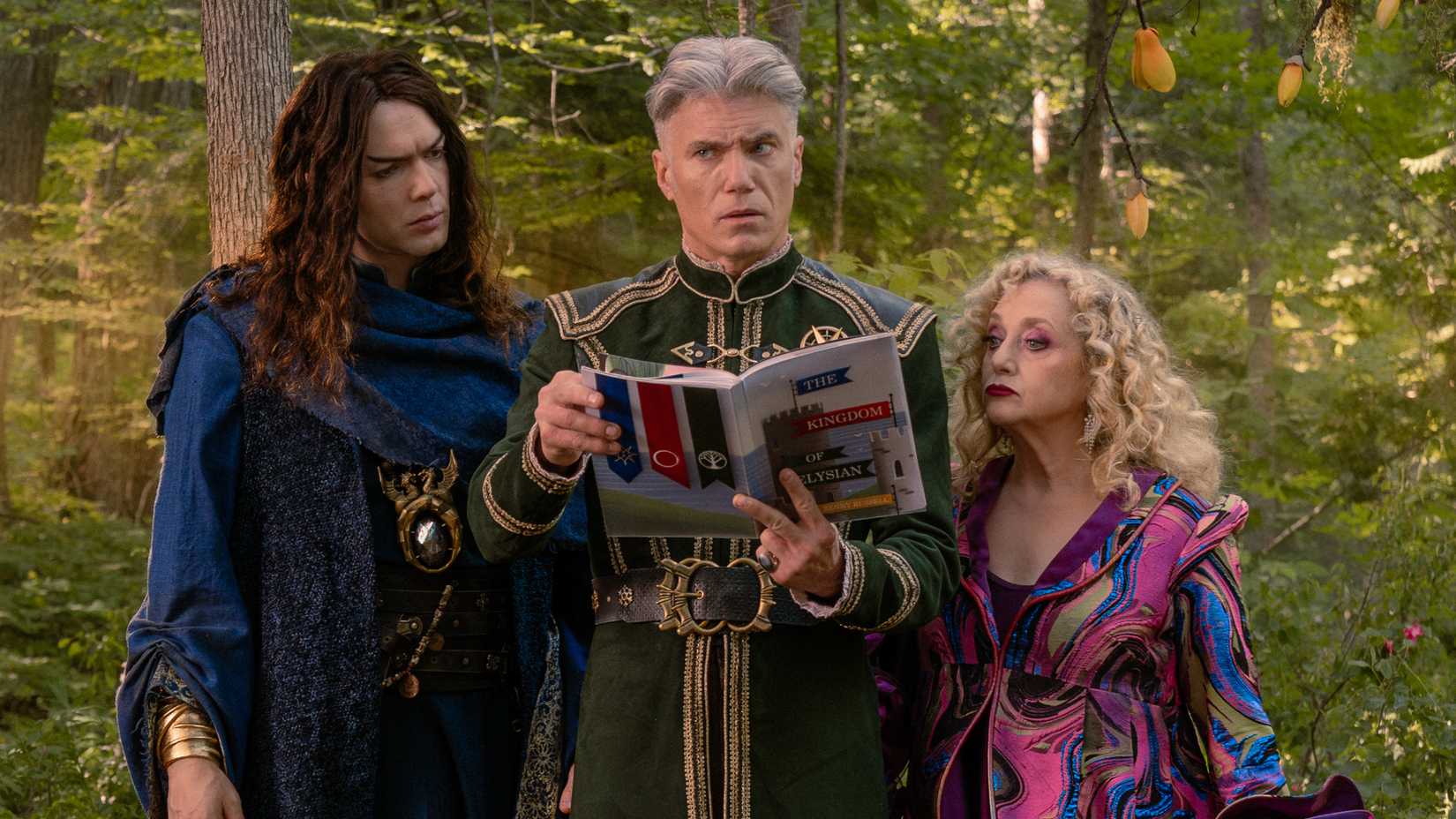 Spock, Pike and Pelia read The Elysian Kingdom