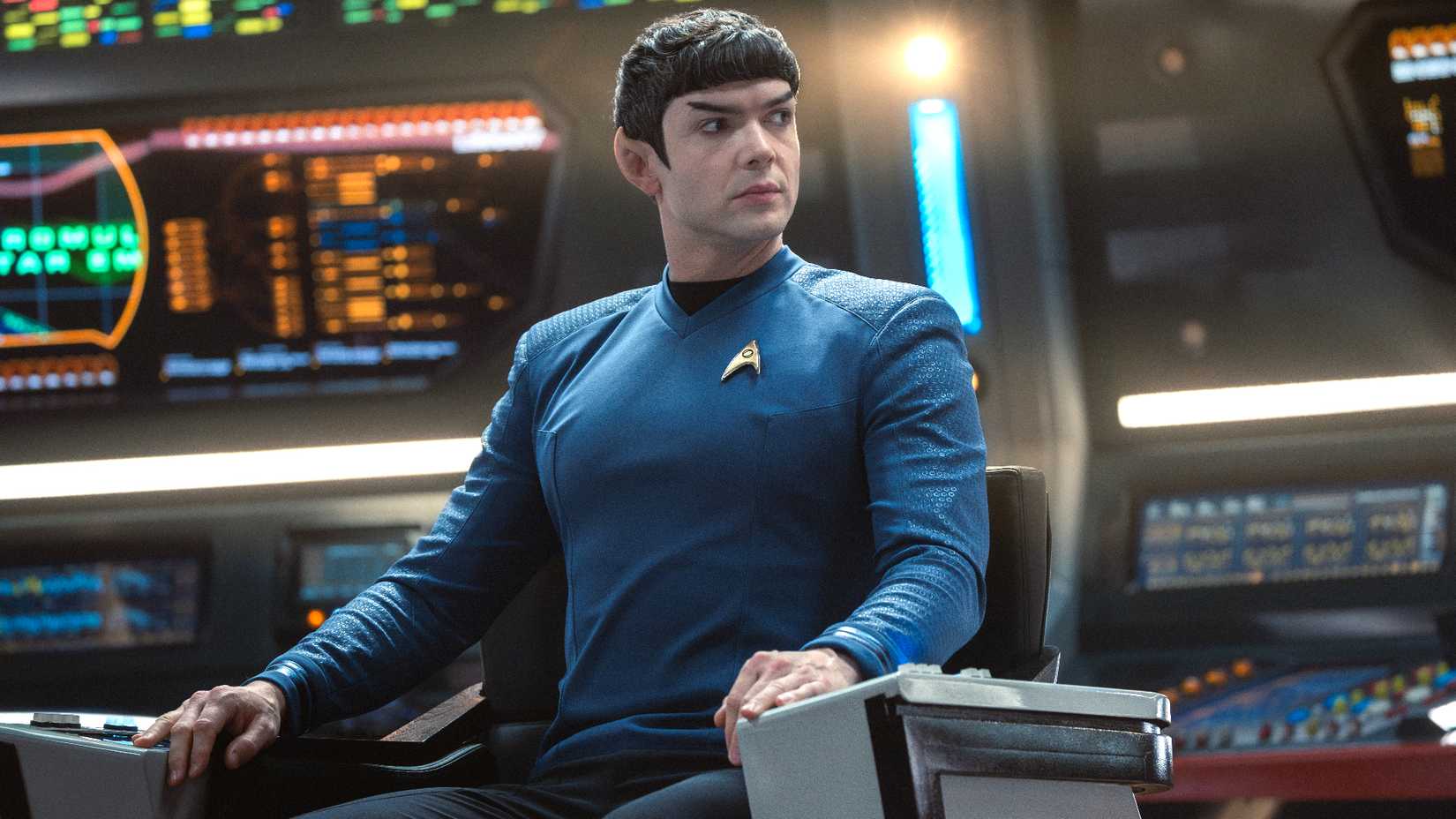 Spock turning in captain's chair