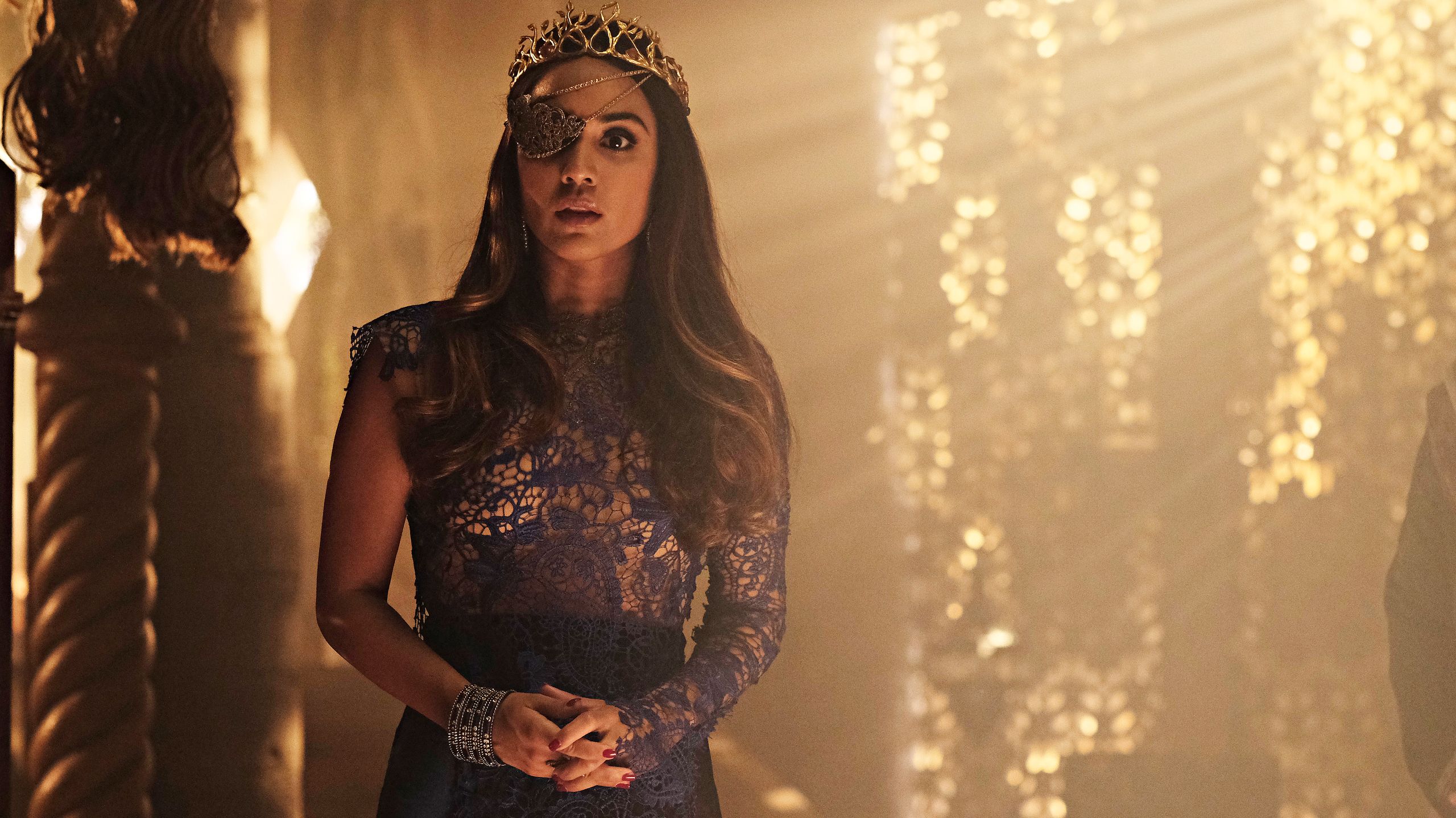 Syfy's 5-Season Fantasy Series Deserves Kudos For Being A YA Adaptation That Pulls No Punches image
