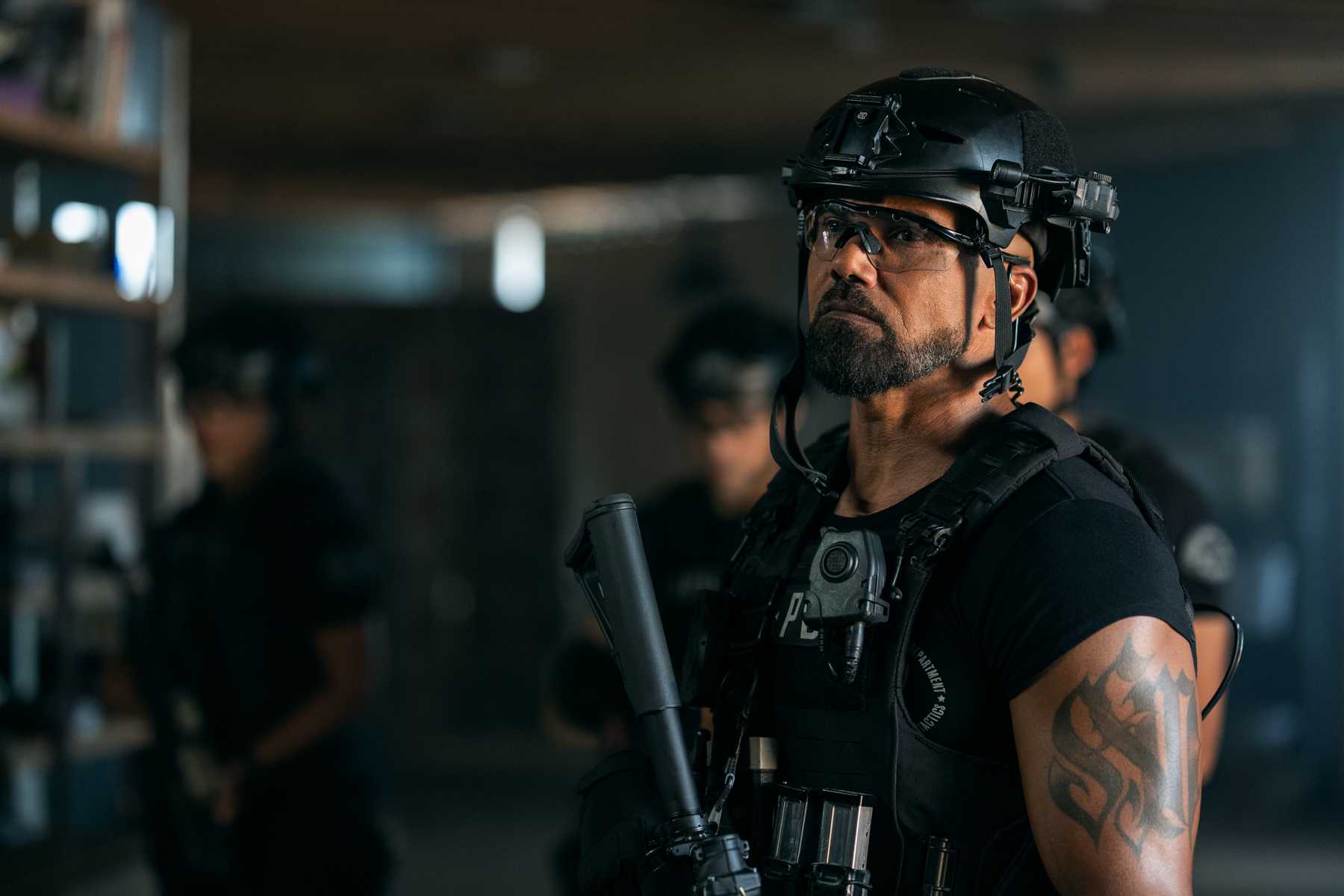 SWAT Exiles 102 Shemar Moore (%22Daniel “Hondo” Harrelson%22)