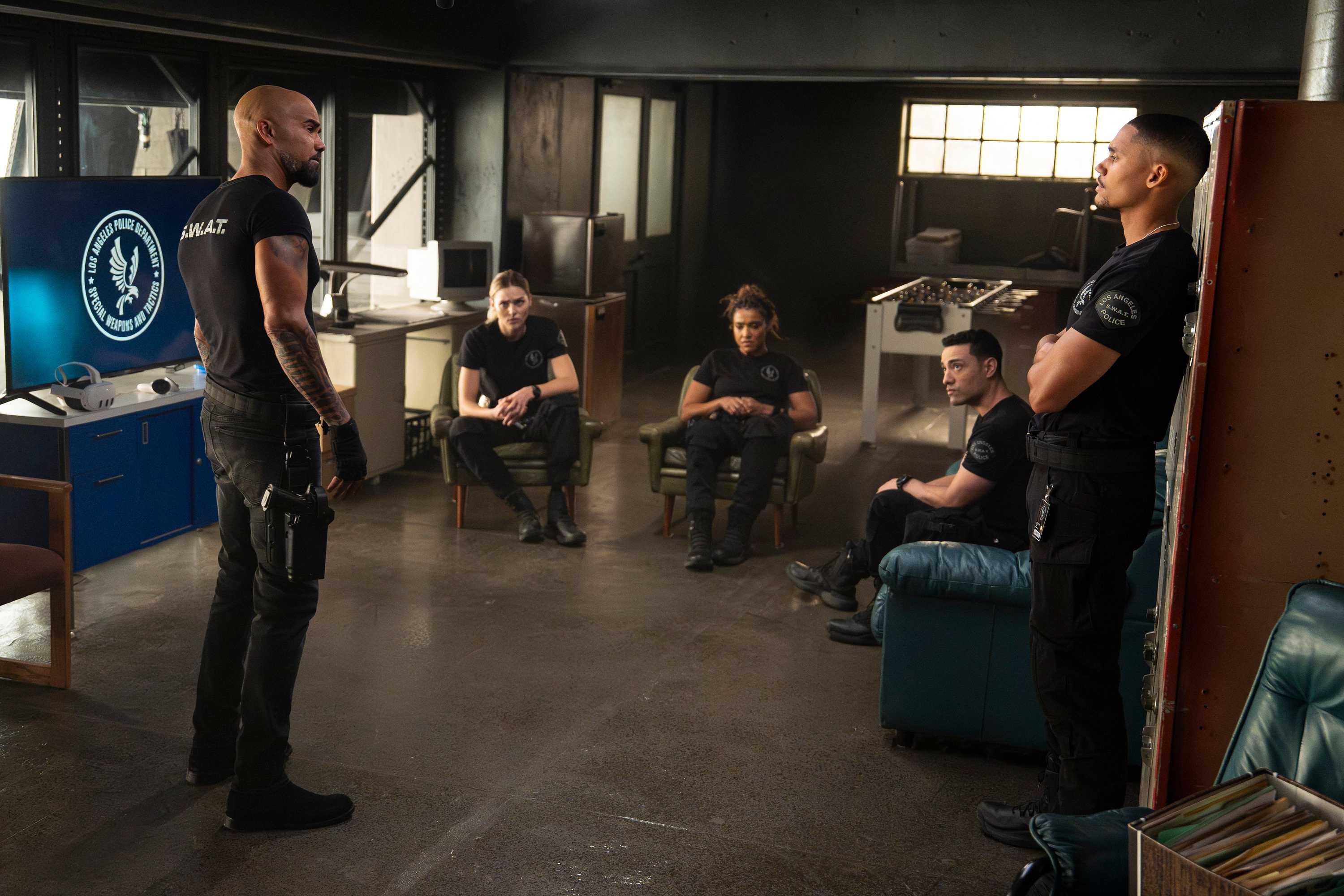SWAT Exiles 106 Shemar Moore (%22Daniel “Hondo” Harrelson%22), Zyra Gorecki (%22Cassidy Reed%22), Lucy Barrett (%22Samantha %22Sammy%22 Bishop%22), Freddy Miyares (%22Ethan Cole%22), Adain Bradley (%22Malik Anderson%22)