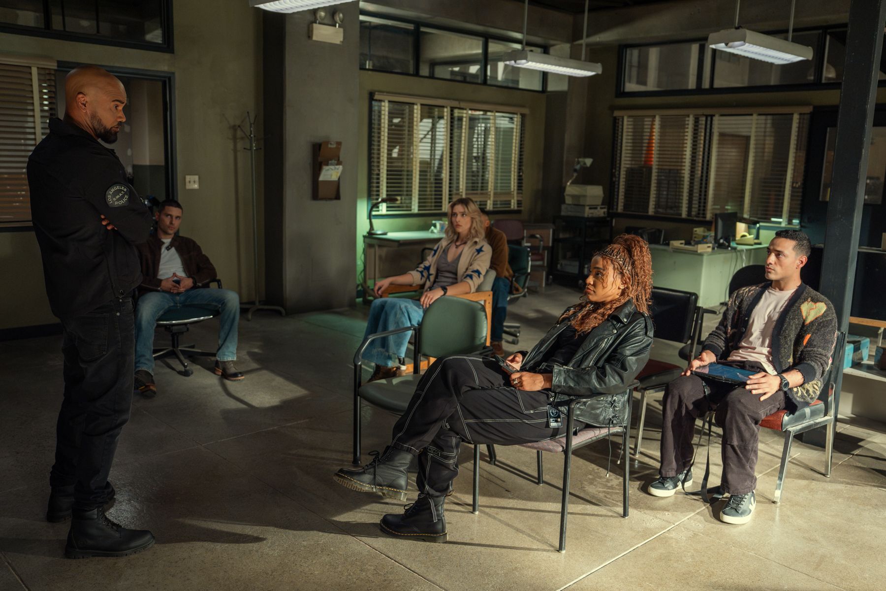 SWAT Exiles Shemar Moore (%22Daniel “Hondo” Harrelson%22), Ronen Rubinstein (%22Jude Reddick%22), Zyra Gorecki (%22Cassidy Reed%22), Lucy Barrett (%22Samantha %22Sammy%22 Bishop%22), Freddy Miyares (%22Ethan Cole%22)
