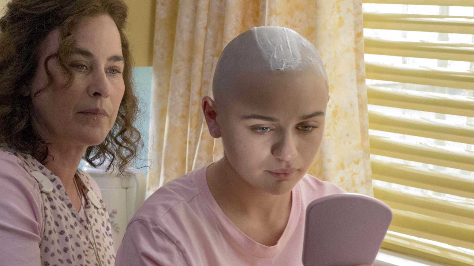 Patricia Arquette and Joey King in The Act.
