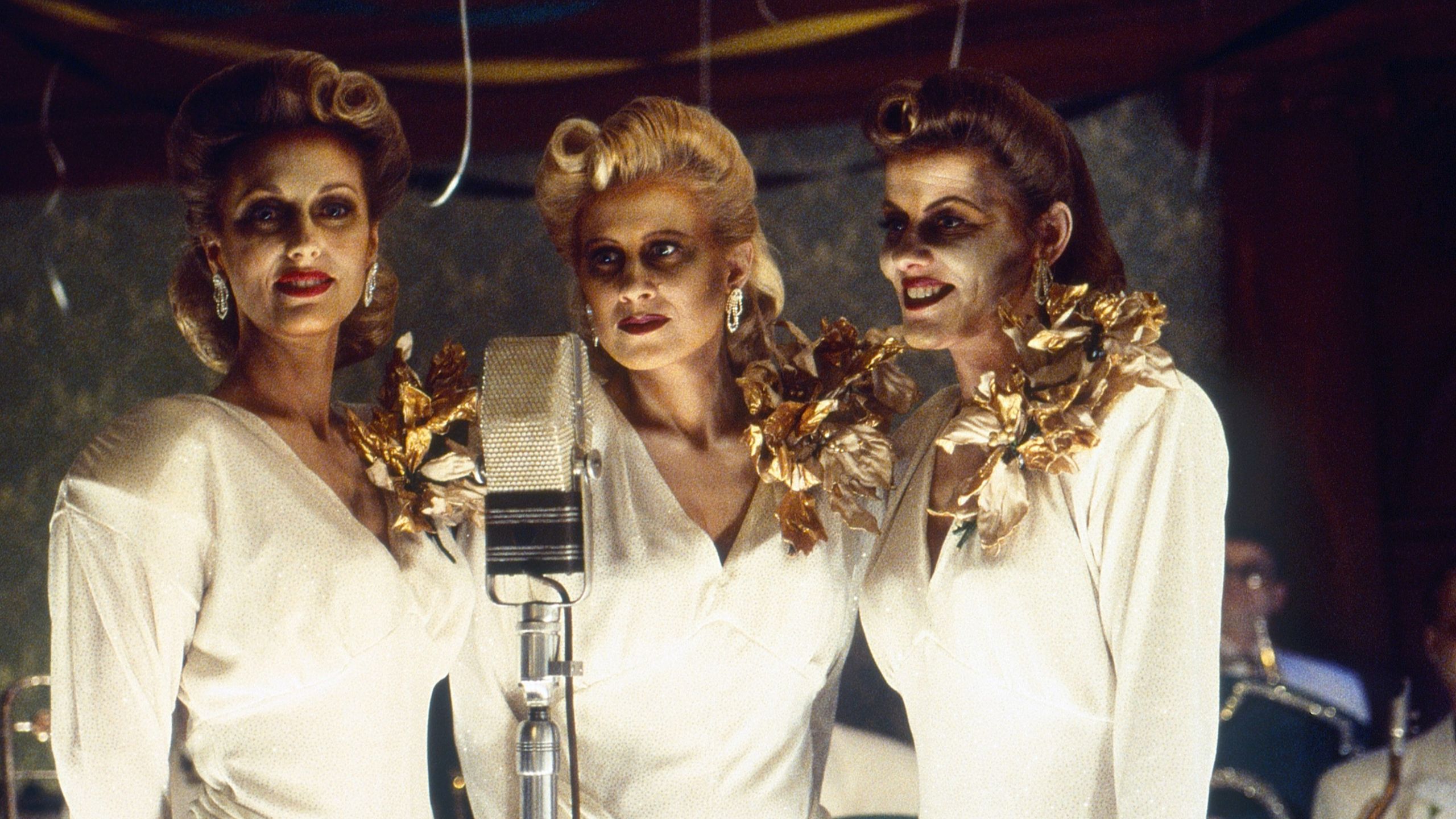 29 Years Later, Stephen King’s Verdict On This 3-Part TV Horror Remake Makes Even Less Sense