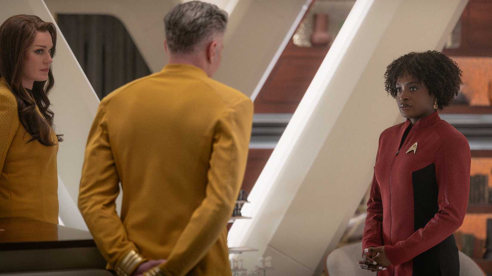 Una and Pike promote Uhura to lieutenant