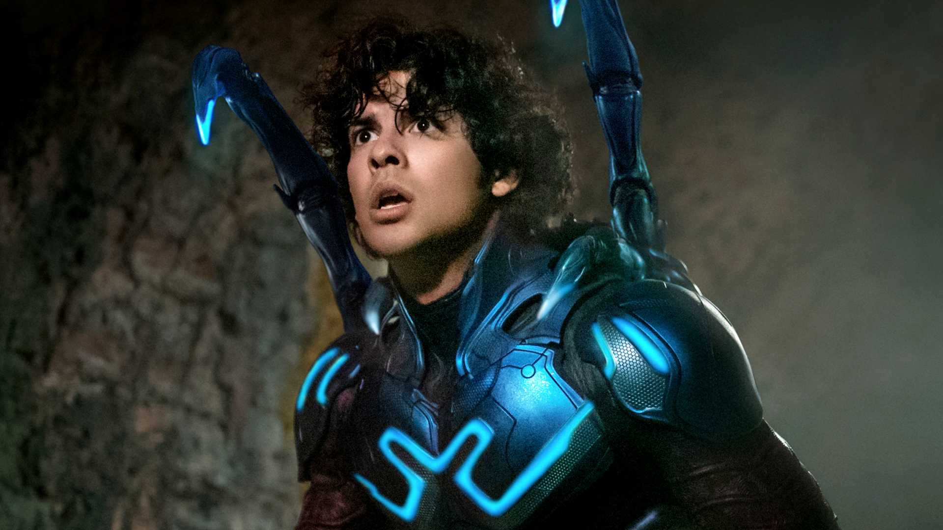 xolo-mariduena-looking-shocked-in-blue-beetle James Gunn's First Major Superman Crossover Is The Fix The DCU Needs