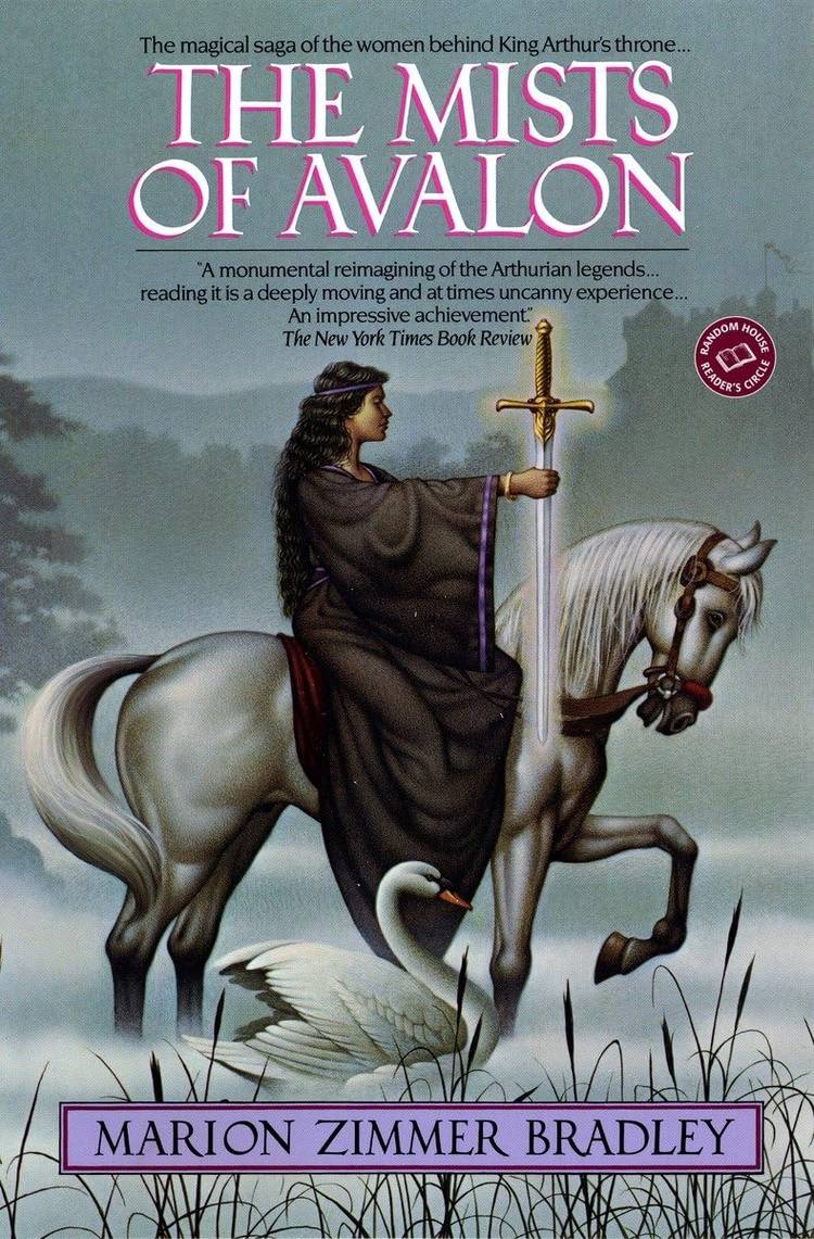 The cover of The Mists of Avalon by Marion Zimmer Bradley
