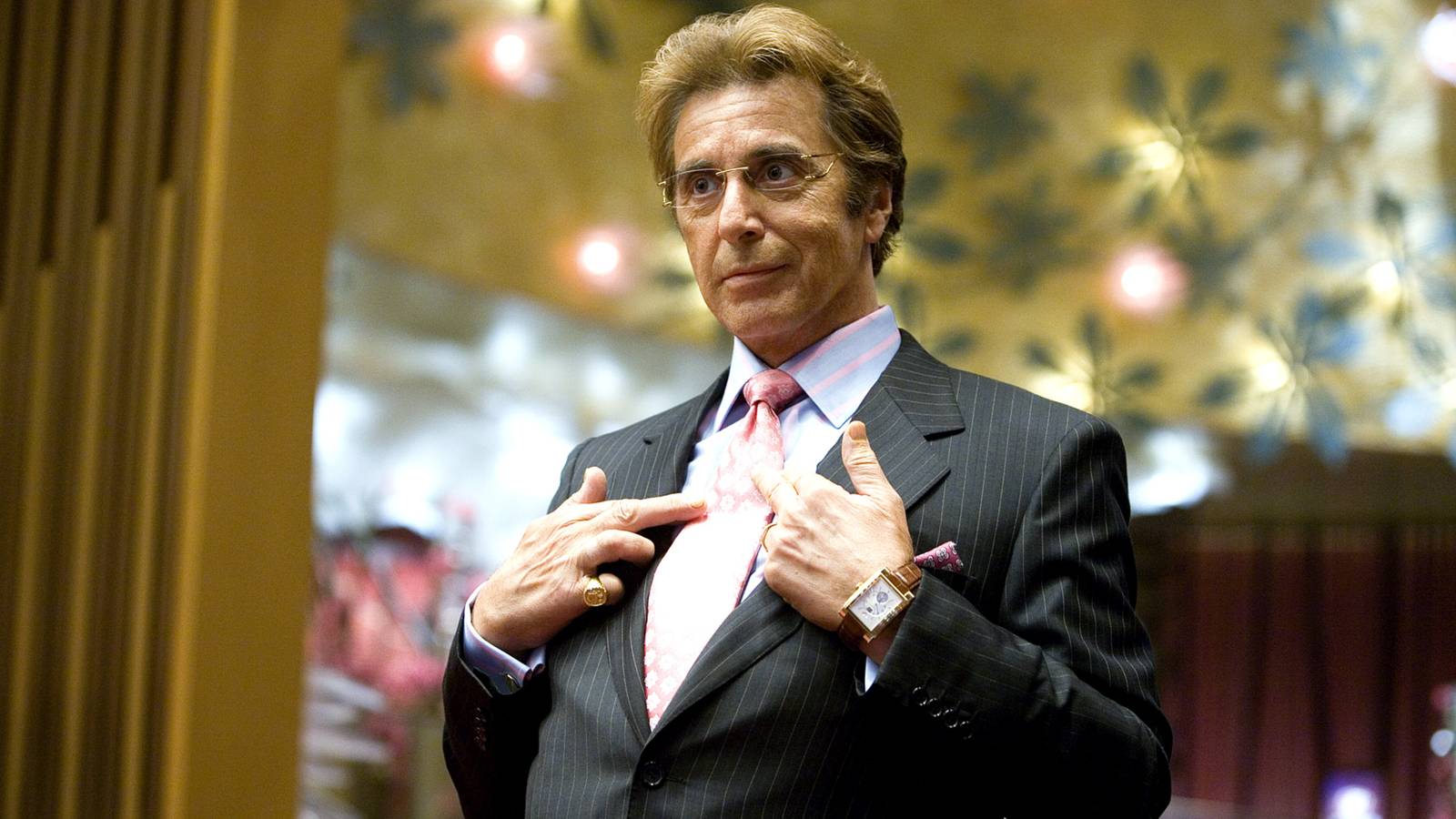 Al Pacino pointing at himself in Ocean's Thirteen